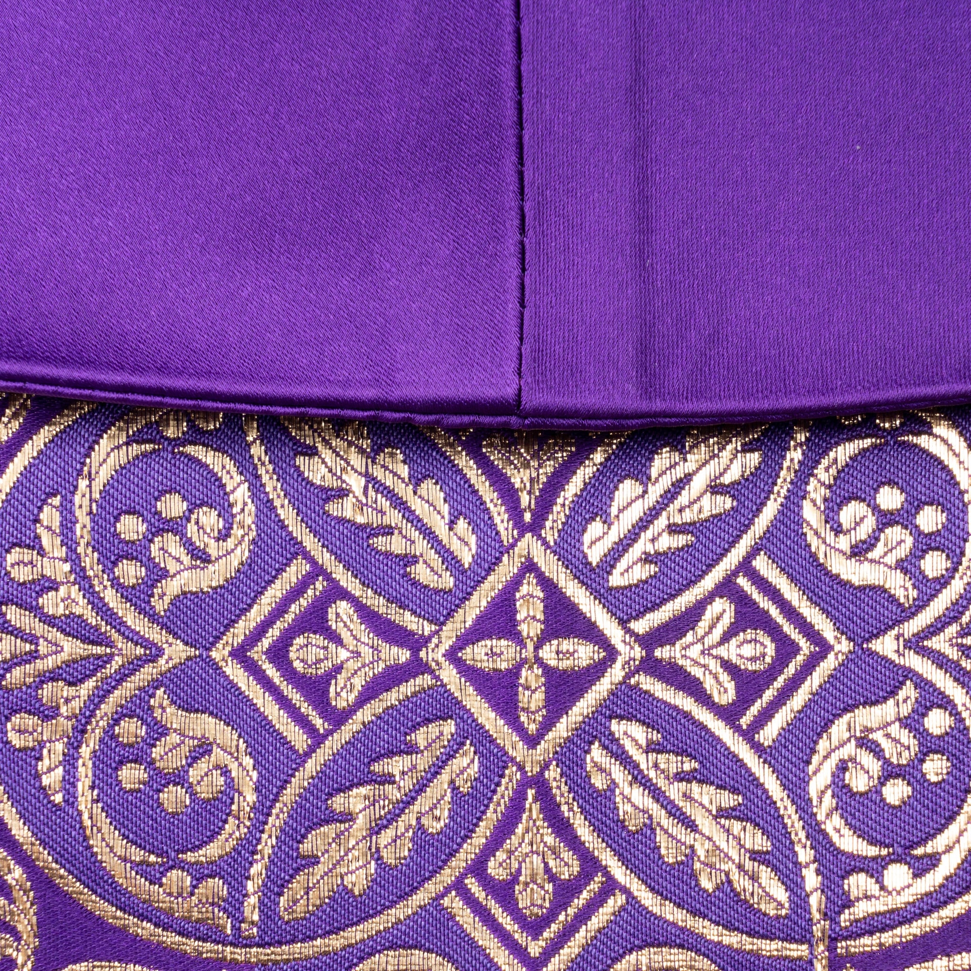 Casula in Raso Misto Seta con Decorazioni Oro