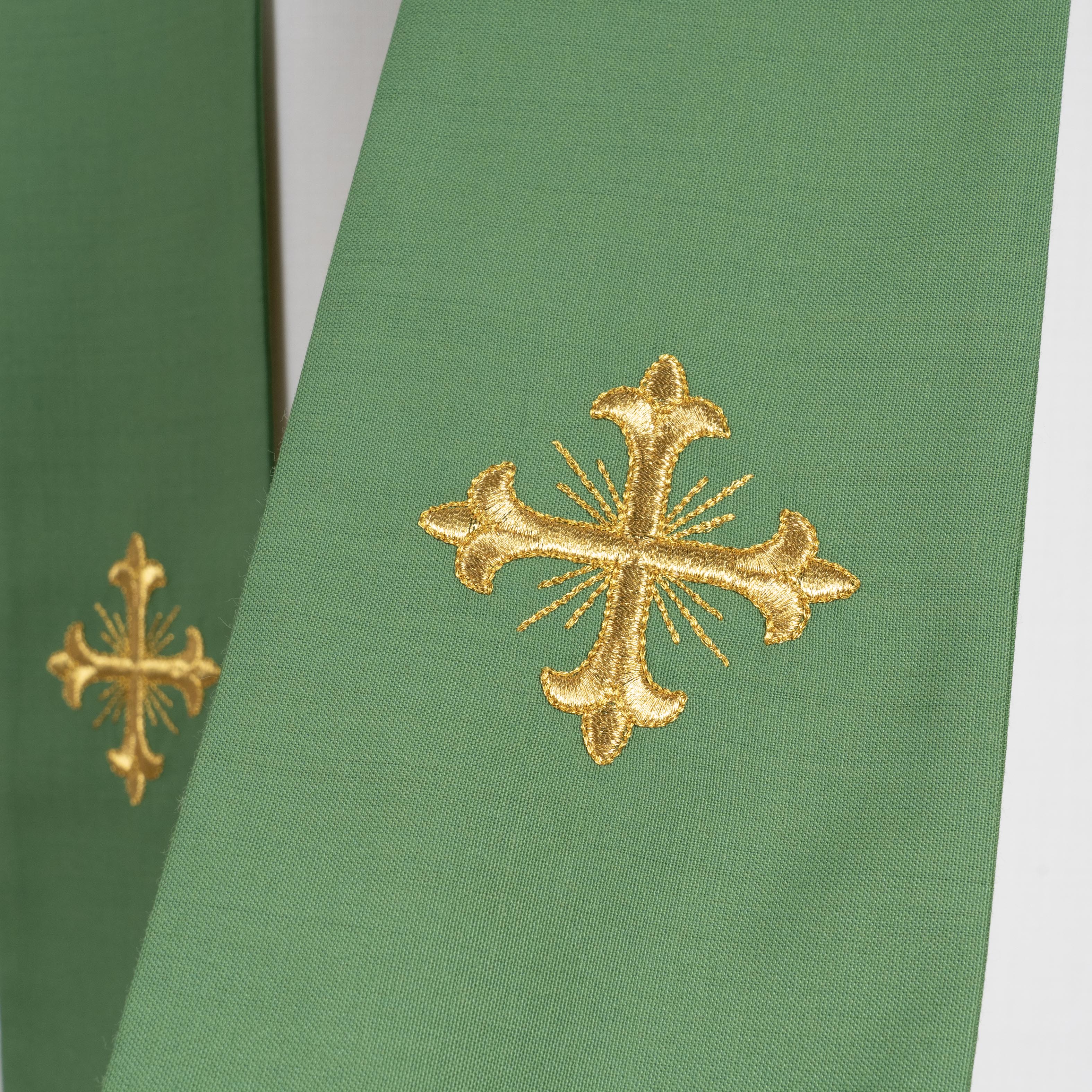 Casula Sacerdotale Spiga e Uva in Oro (Colori Liturgici, Morello e Rosa Disponibili)