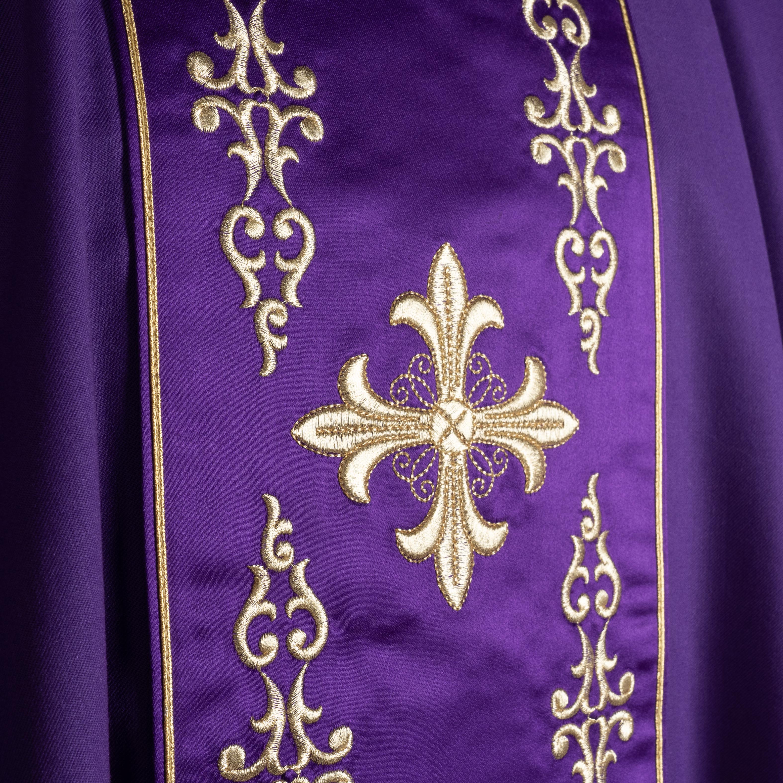 Casula da Sacerdote in Lana con Stolone Ricamato Oro (Colori Liturgici Disponibili)