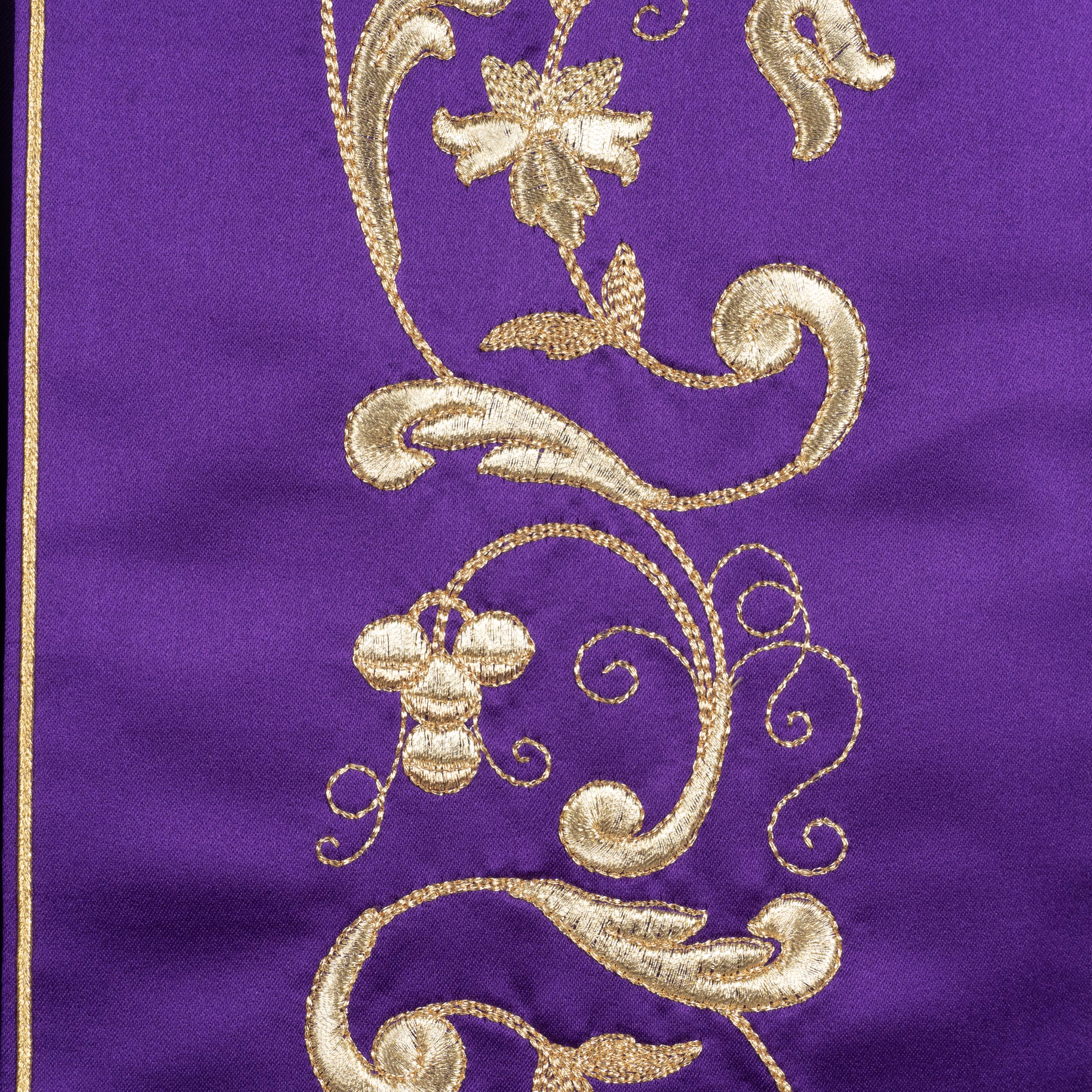 Casula in Sallia di Lana Pura con Stolone di Seta (Colori Liturgici)