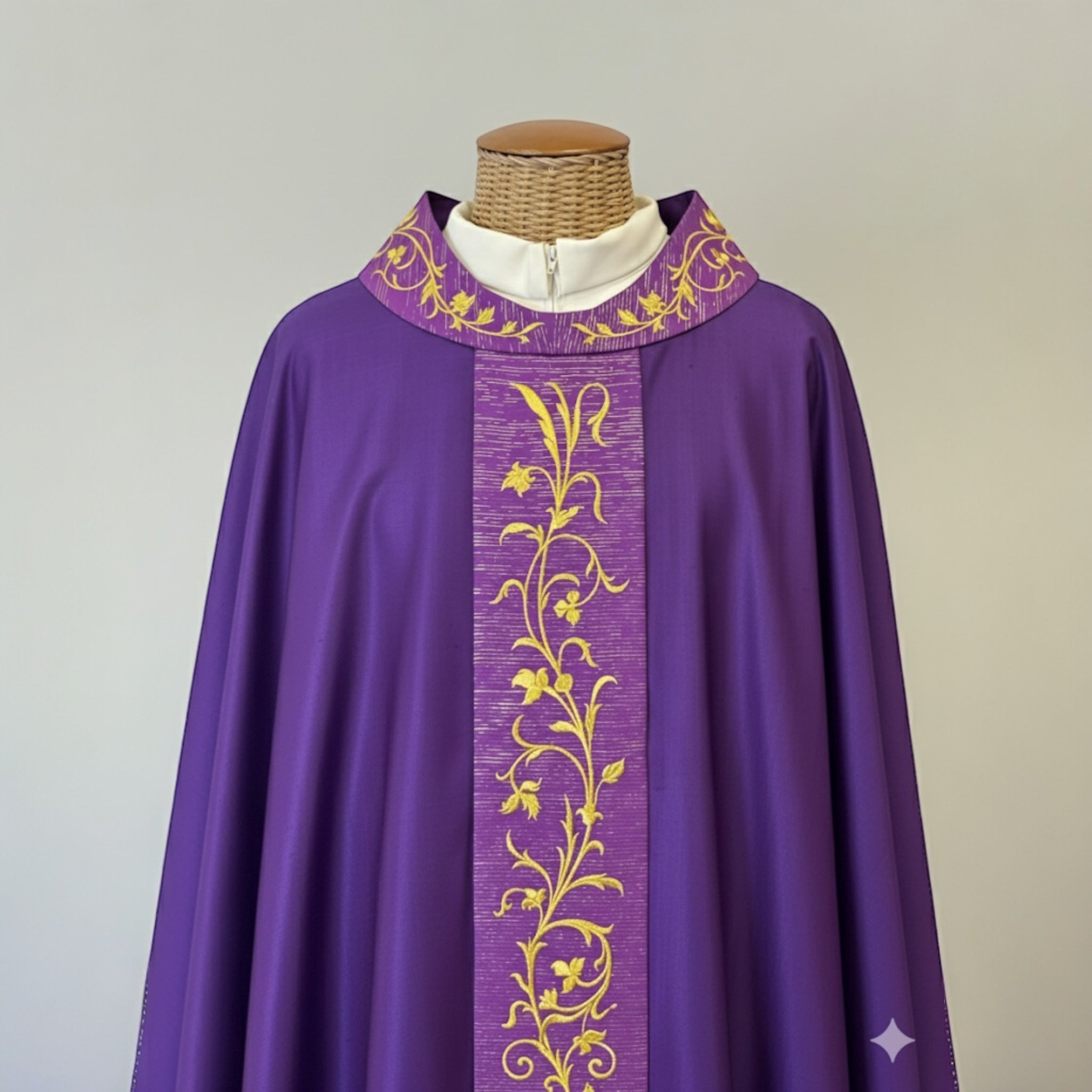 Casula Solenne Marini Ricamo Floreale Oro (Disp. 4 Colori Liturgici e Mariana)