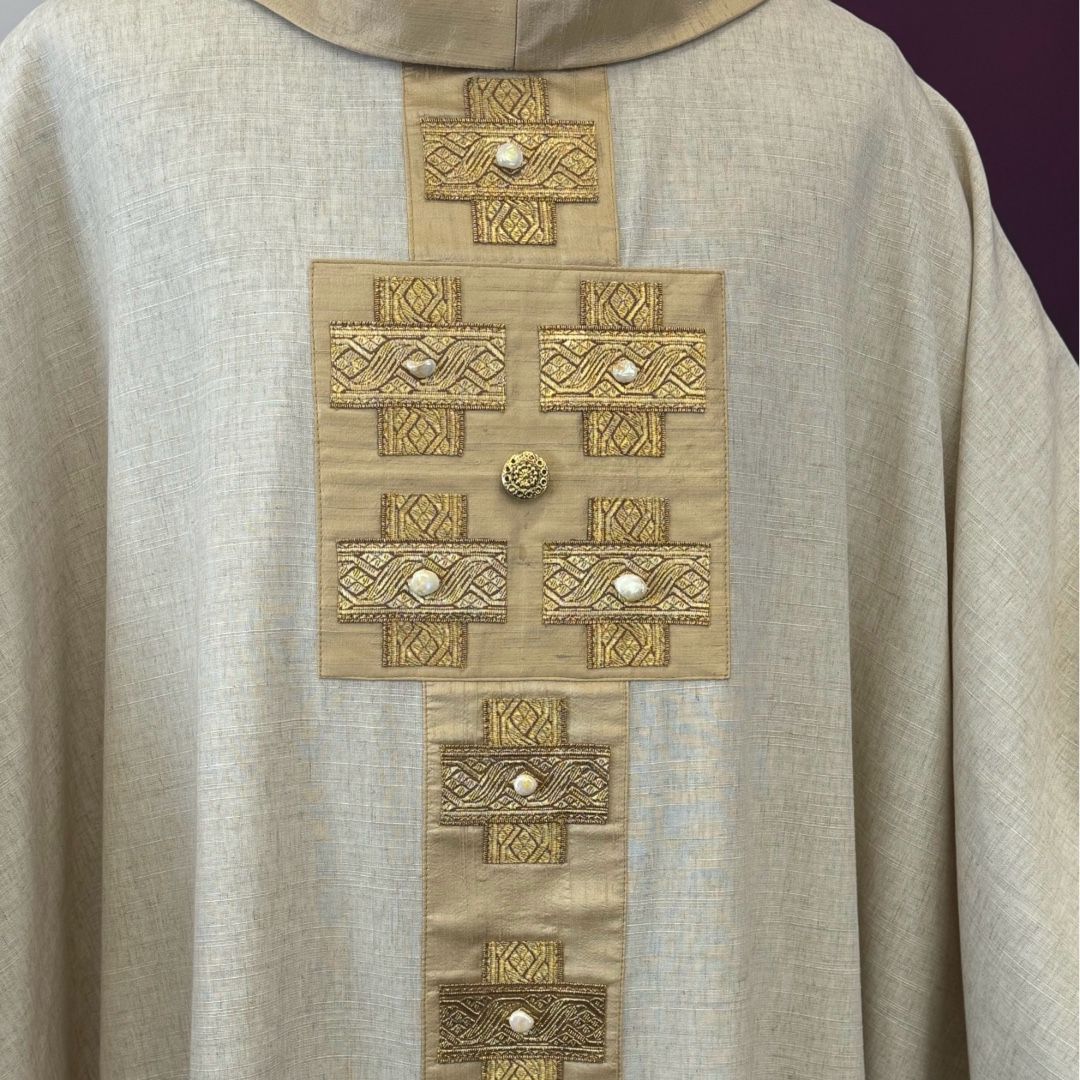 Casula in Lana Lino Seta con Croci in Passamaneria Oro