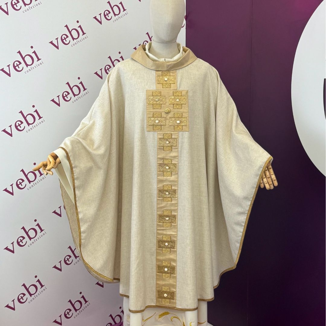Casula in Lana Lino Seta con Croci in Passamaneria Oro