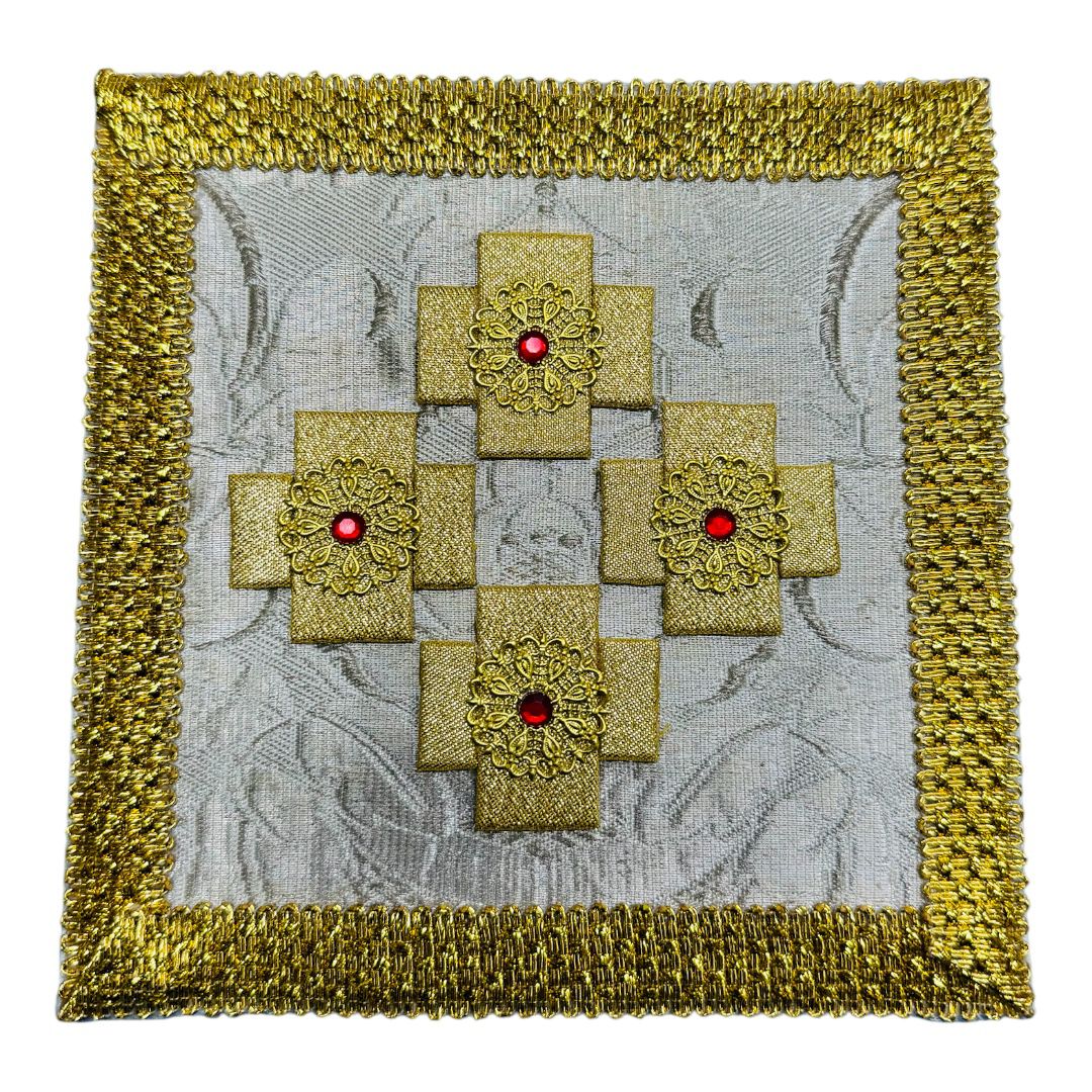 Palla in Damasco Avorio con Croci Applicate a Mano
