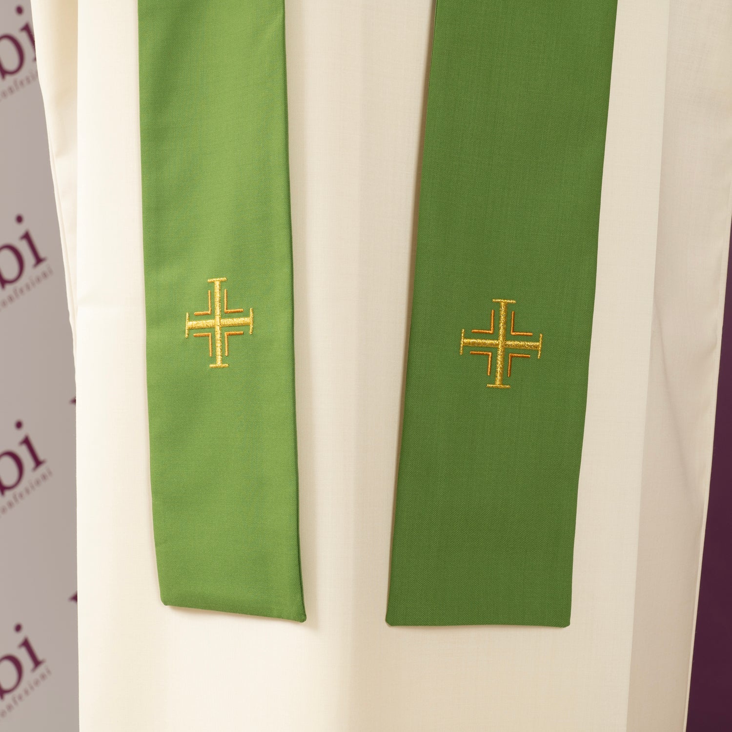 Casula in Lana Ricamo Spiga e Uva  (4 Colori Liturgici)