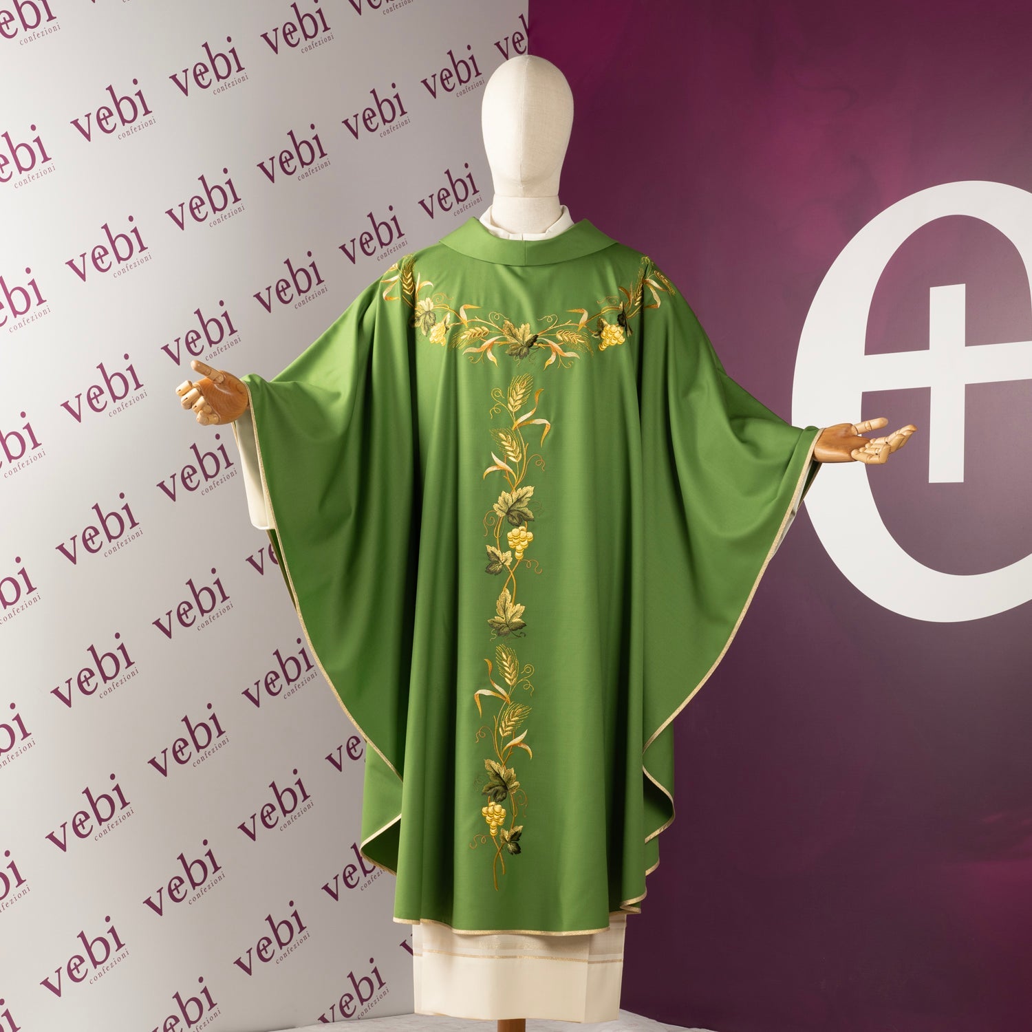 Casula in Lana Ricamo Spiga e Uva  (4 Colori Liturgici)