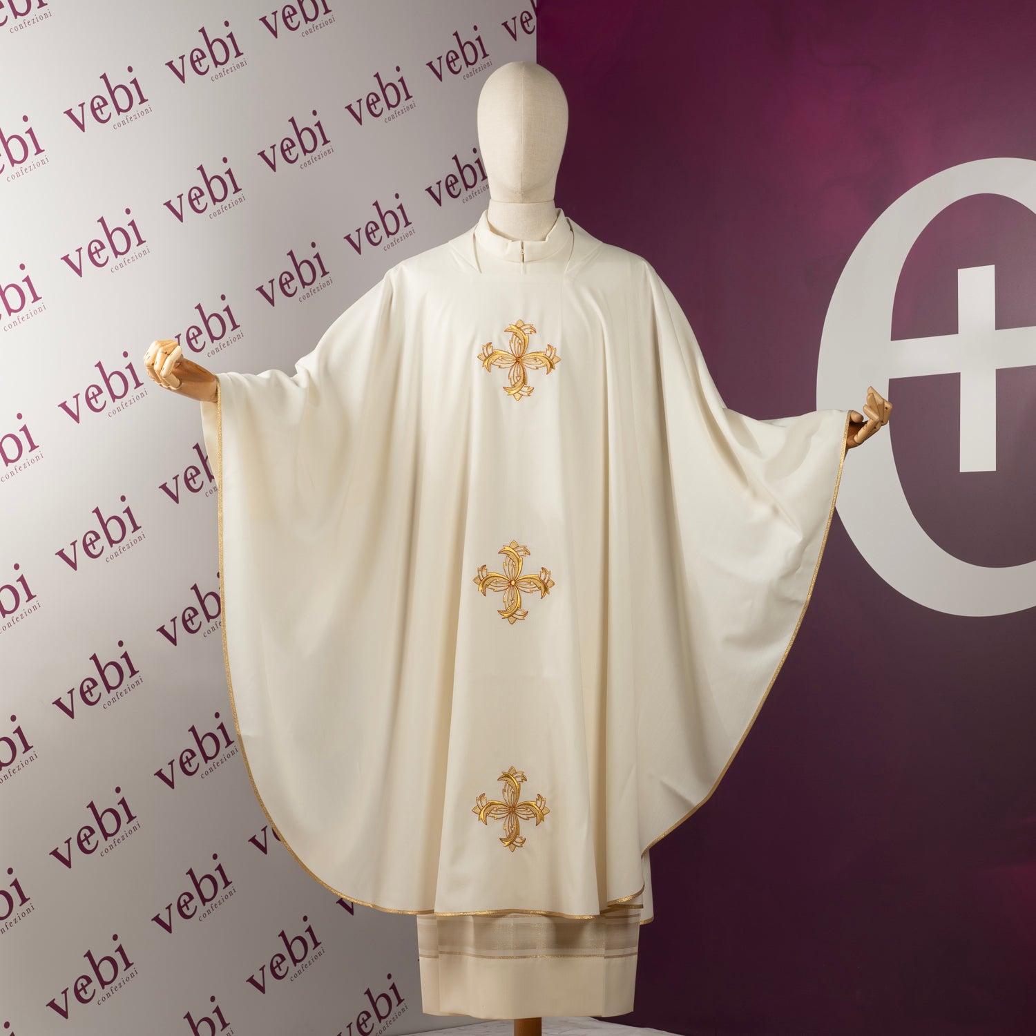 Casula in Misto Lana con Ricamo 3 Croci (Colori Liturgici Disponibili)