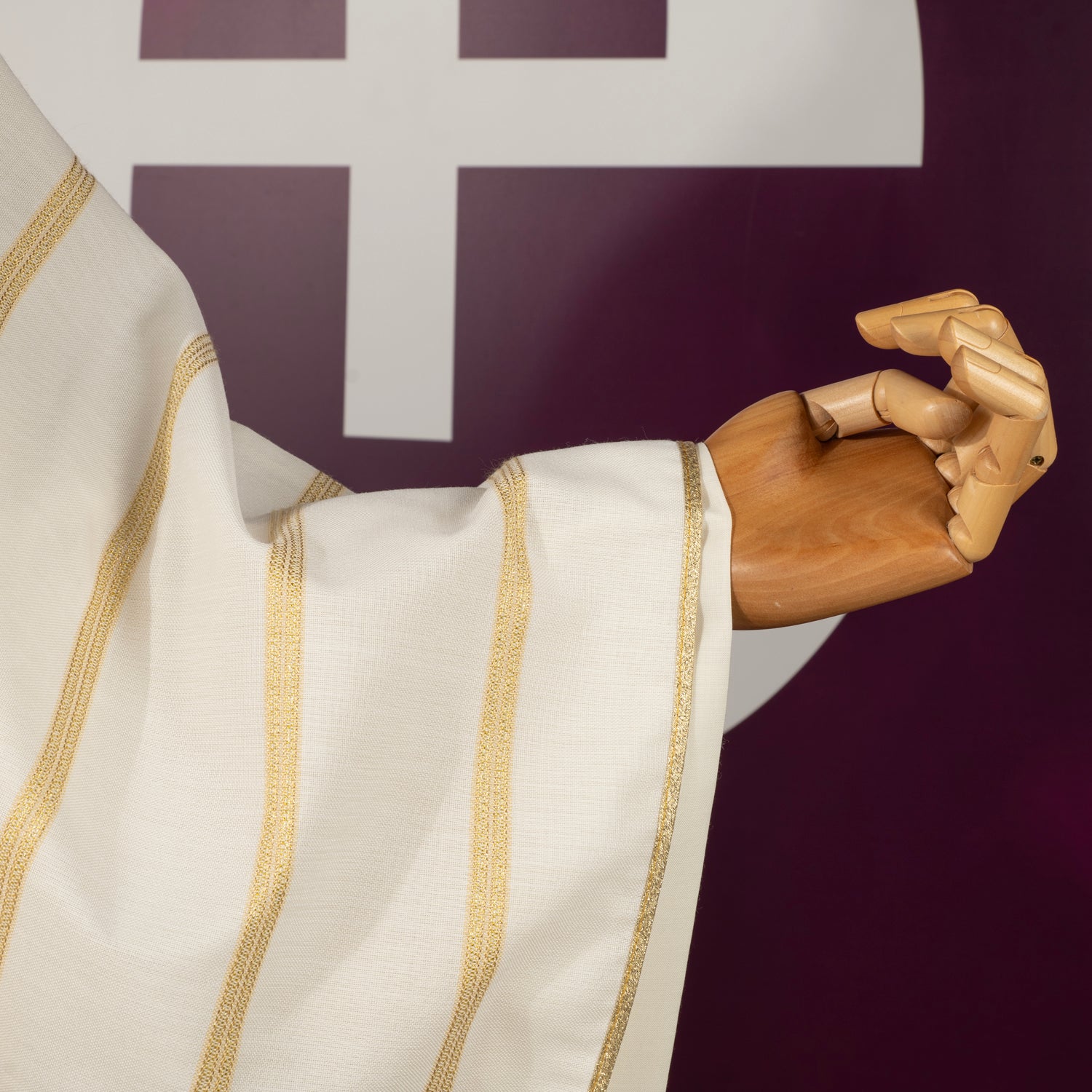 Casula in Lana con Motivi Tramati nel Tessuto (Colori Liturgici Disponibili)