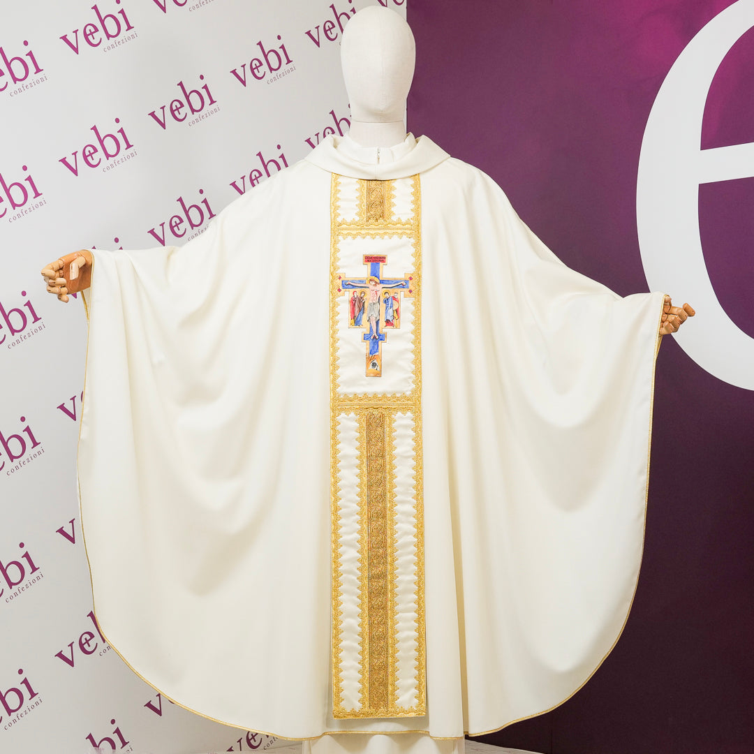 Casula Avorio Seta Dipinta a Mano Cristo in Croce (Colori Liturgici Disponibili)