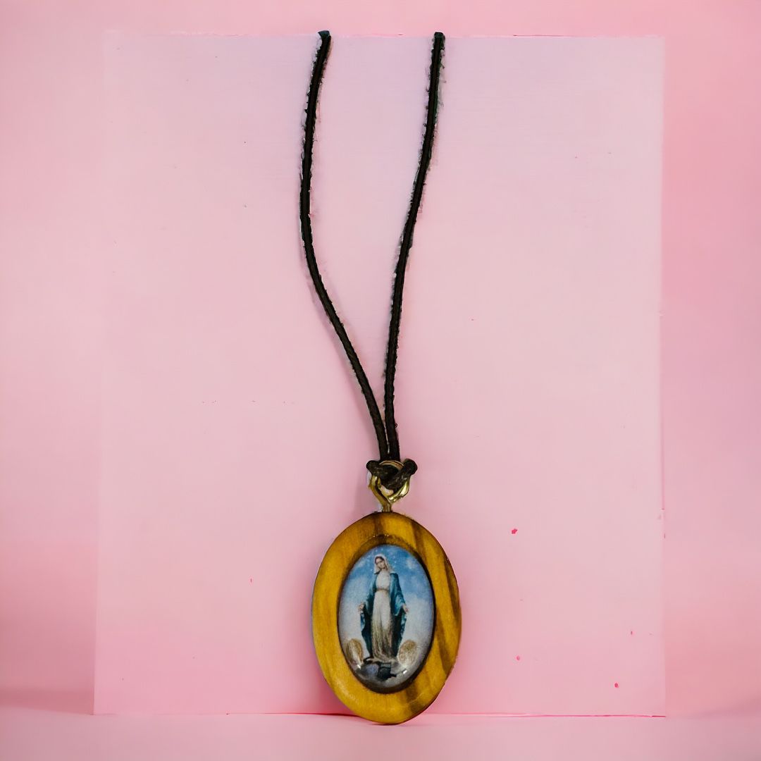 Medaglia Madonna Miracolosa in Ulivo con Cordoncino da Collo