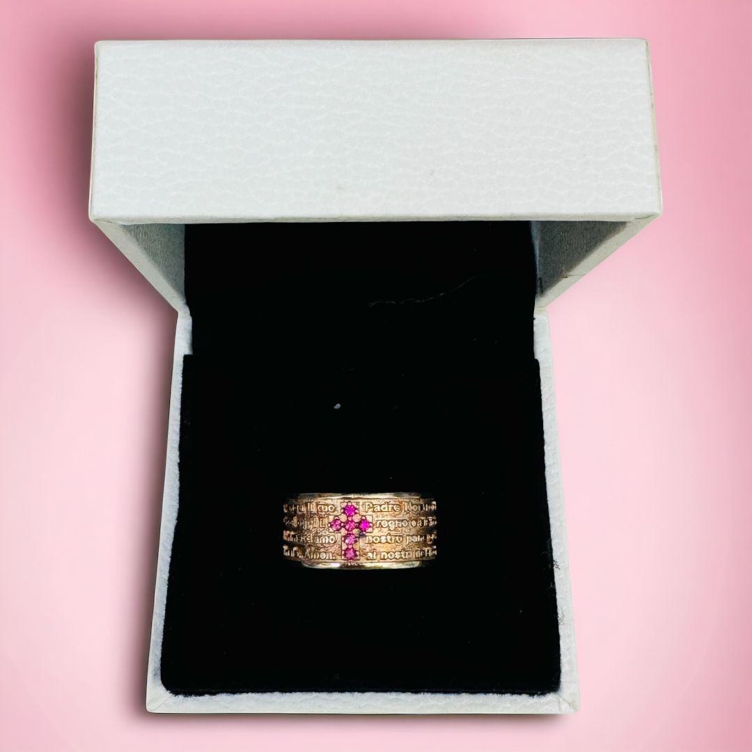 Anello in Argento Finitura Oro Rosa con Scritta a Rilievo Padre Nostro e Croce Zirconi Rosa