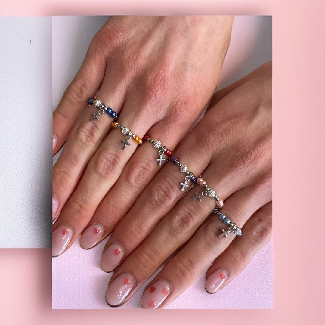 Anello Elasticizzato con Croce (Diversi Colori Disponibili)