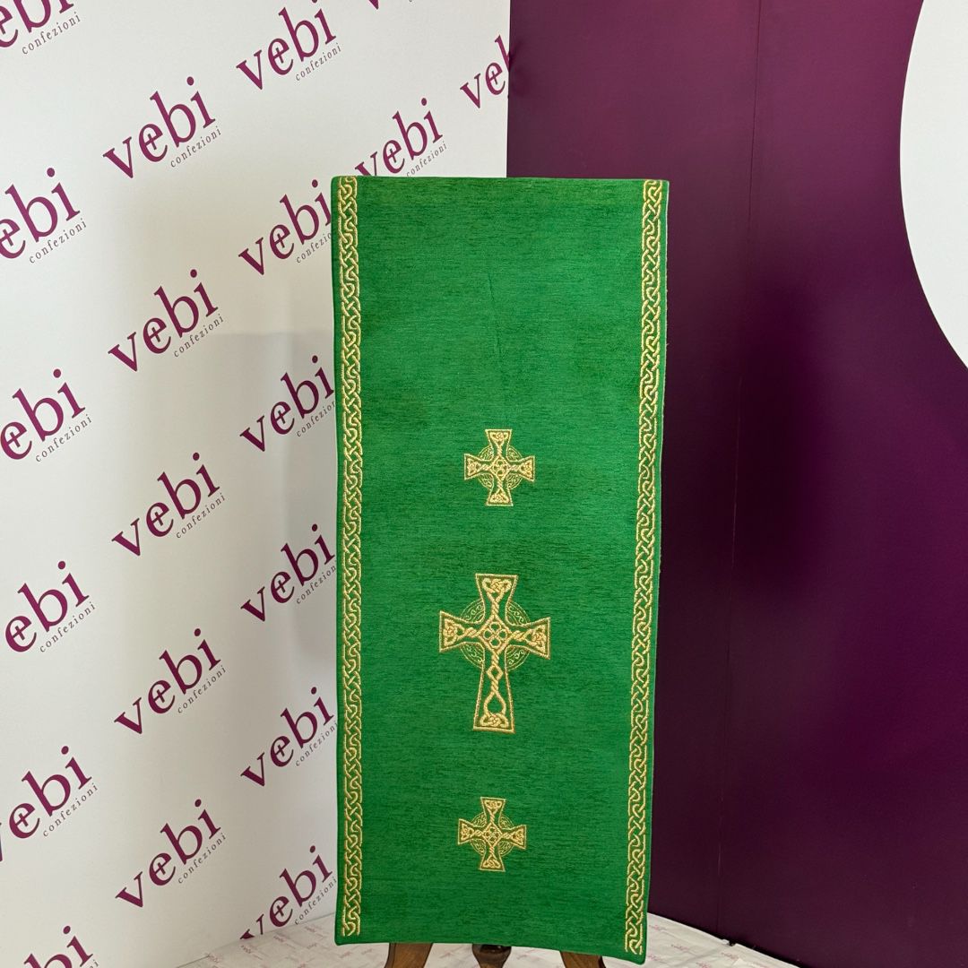 Coprileggio Liturgico con Croci Oro in Ciniglia (Colori Liturgici Disponibili)