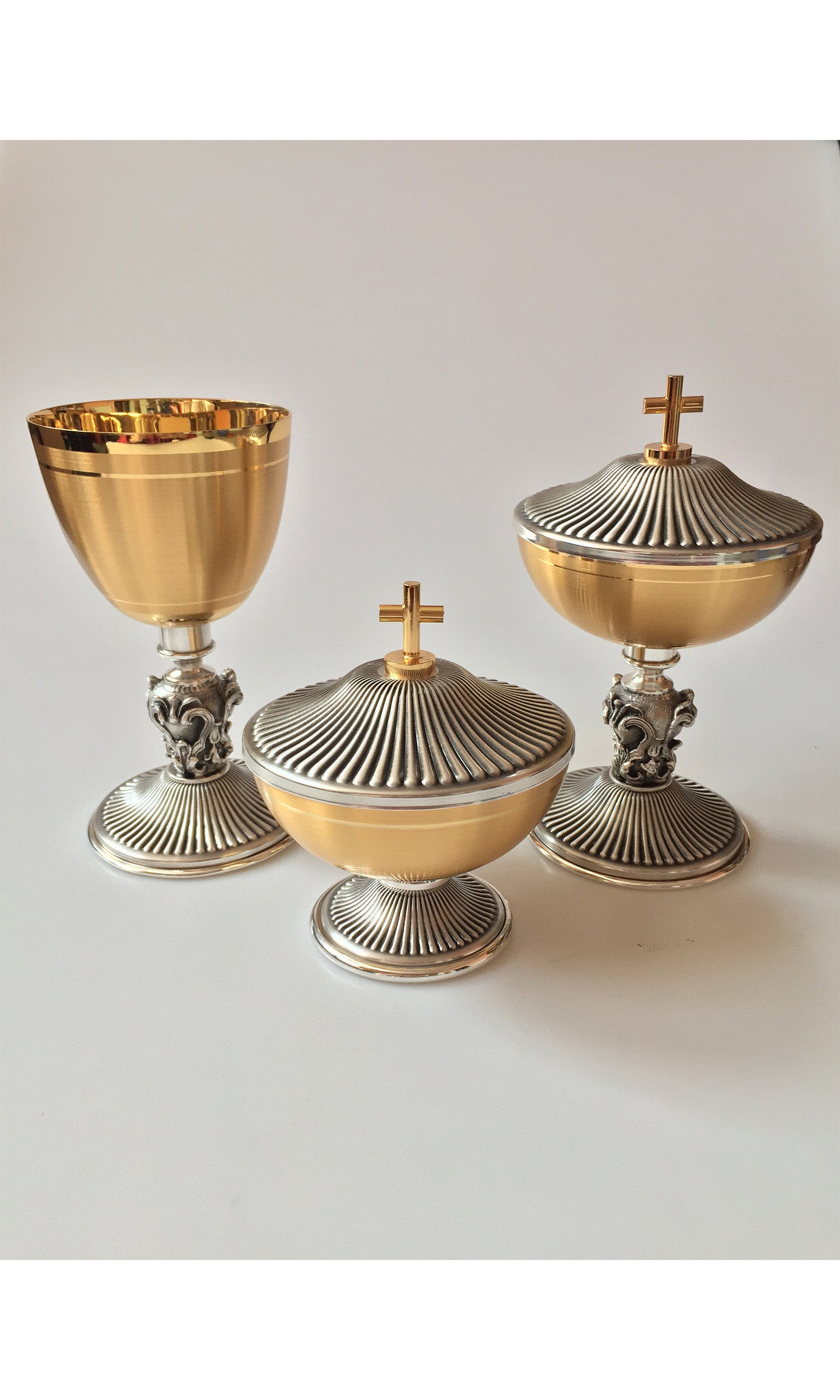 Calice coppa oro opaca e stelo argento con scanalature