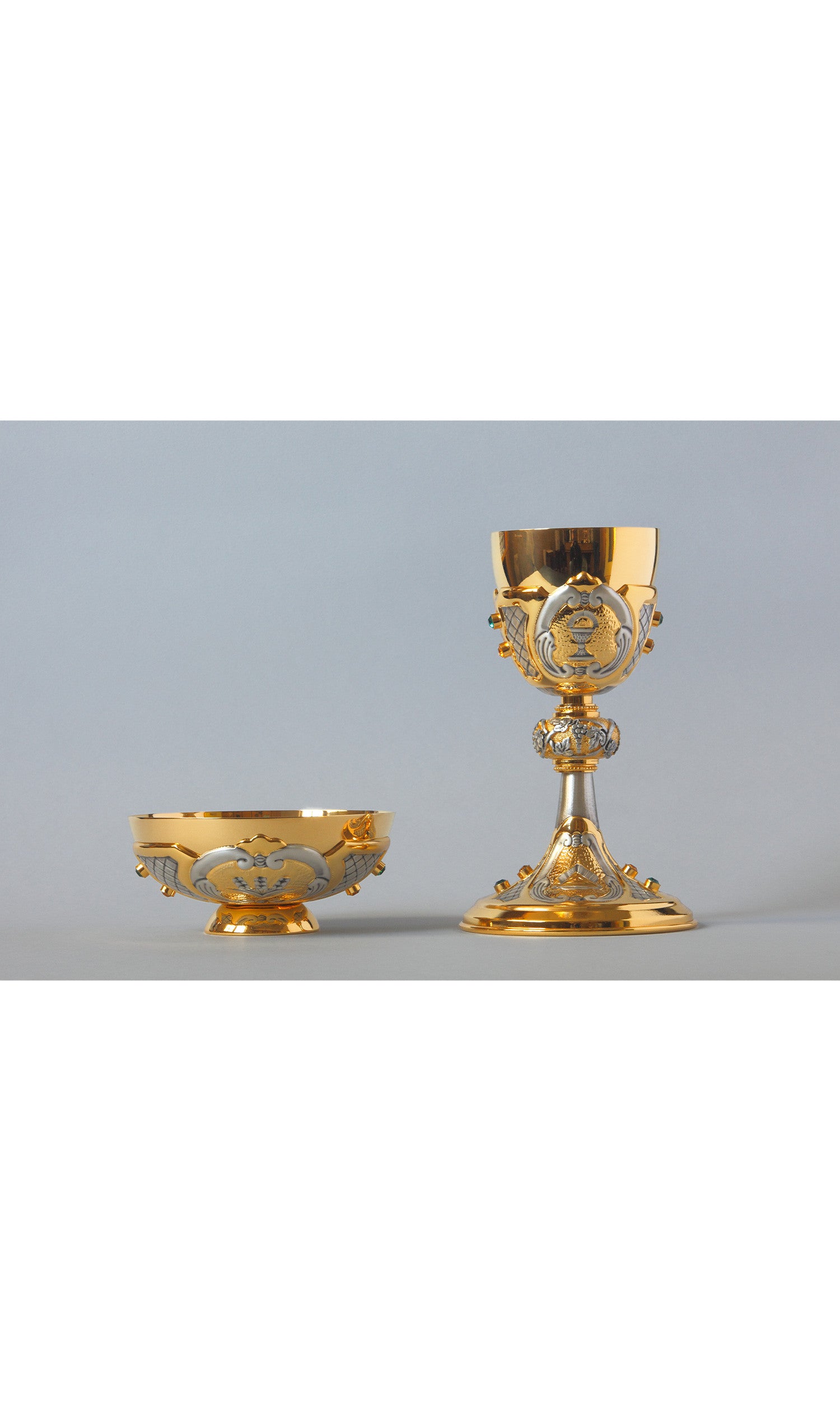 Piatto offerta Color Oro con motivi Argento e Simboli Sacri