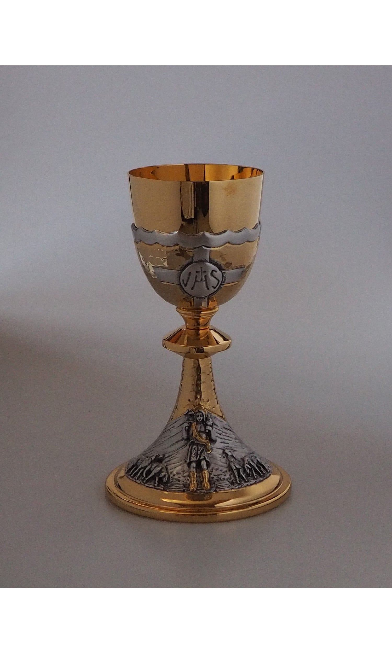 Calice "Buon Pastore" in bronzo fuso con cesellature e simbolo sacri