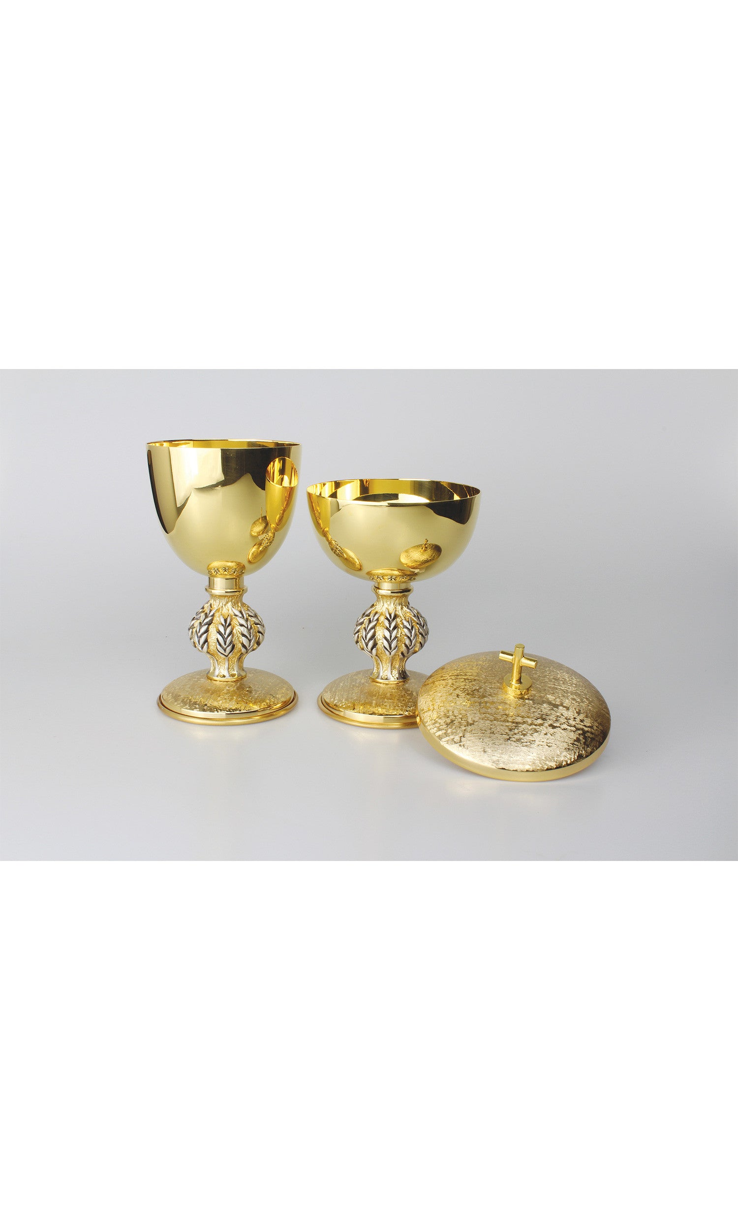 Calice "Spighe" in Oro con coppa lucida e base cesellata