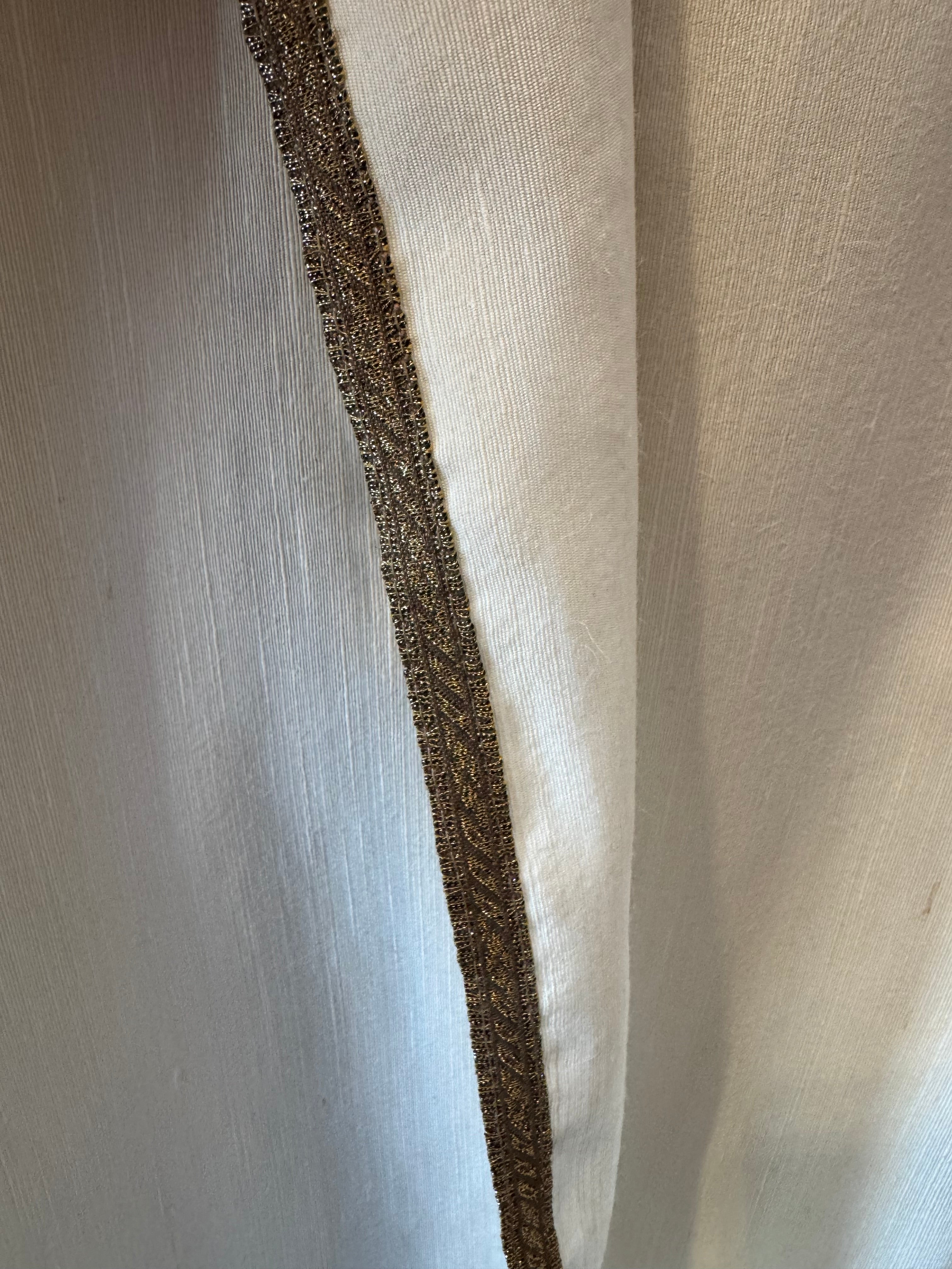 Casula  con motivo Y e collo quadro