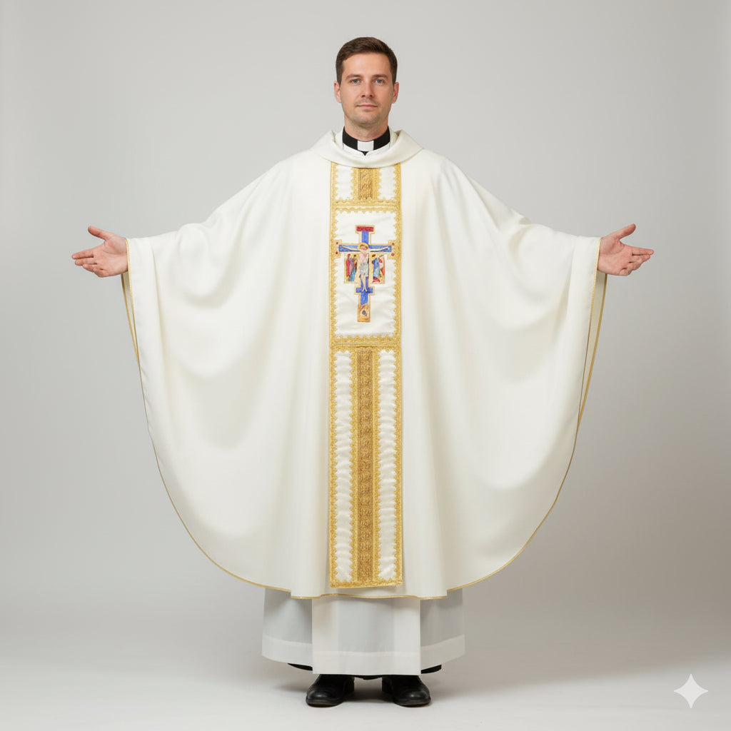 Casula Avorio Seta Dipinta a Mano Cristo in Croce (Colori Liturgici Disponibili)