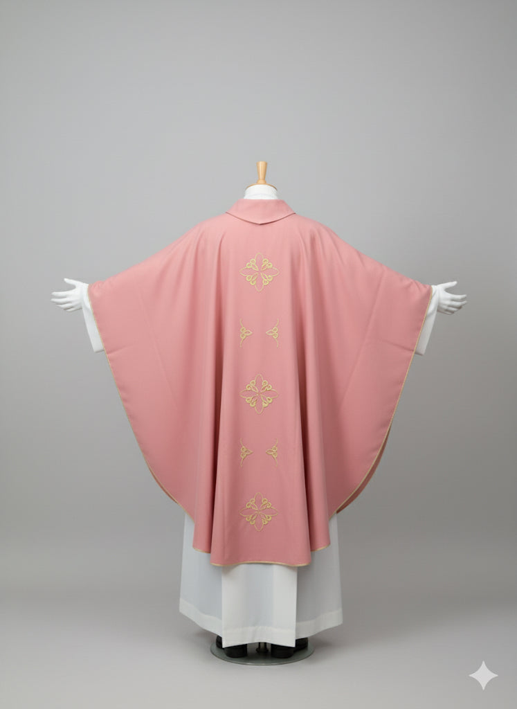 Casula rosa ricamo oro