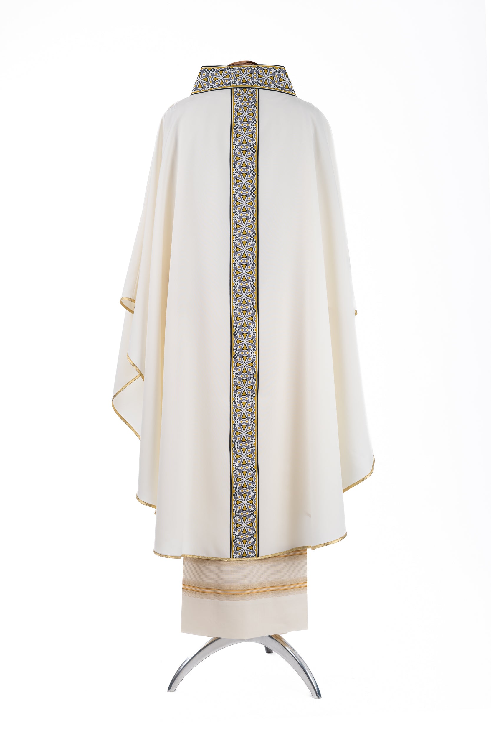 Casula Poliestere con Decorazioni su Collo e Fascia