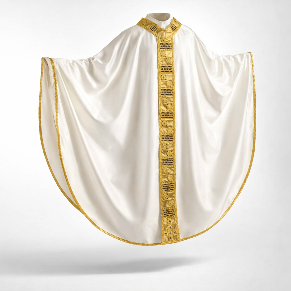 Casula in Raso di Seta con Passamaneria Oro e Nera (Colori Liturgici Disponibili)