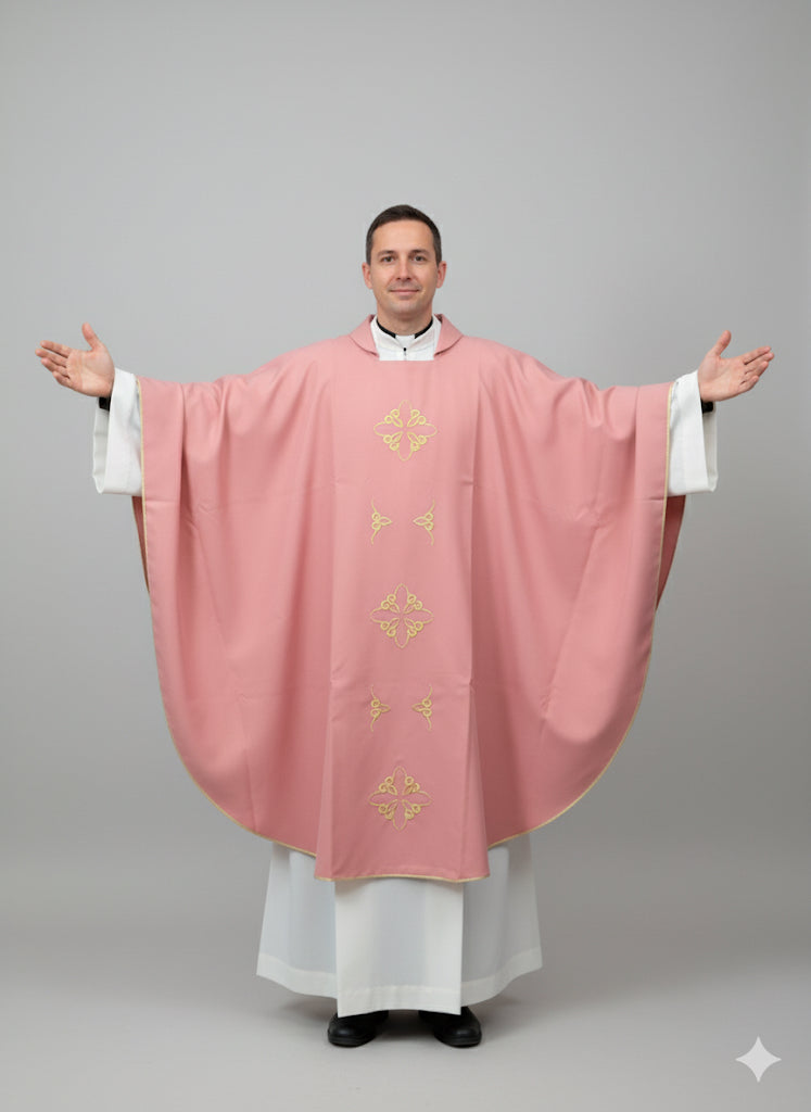 Casula rosa ricamo oro