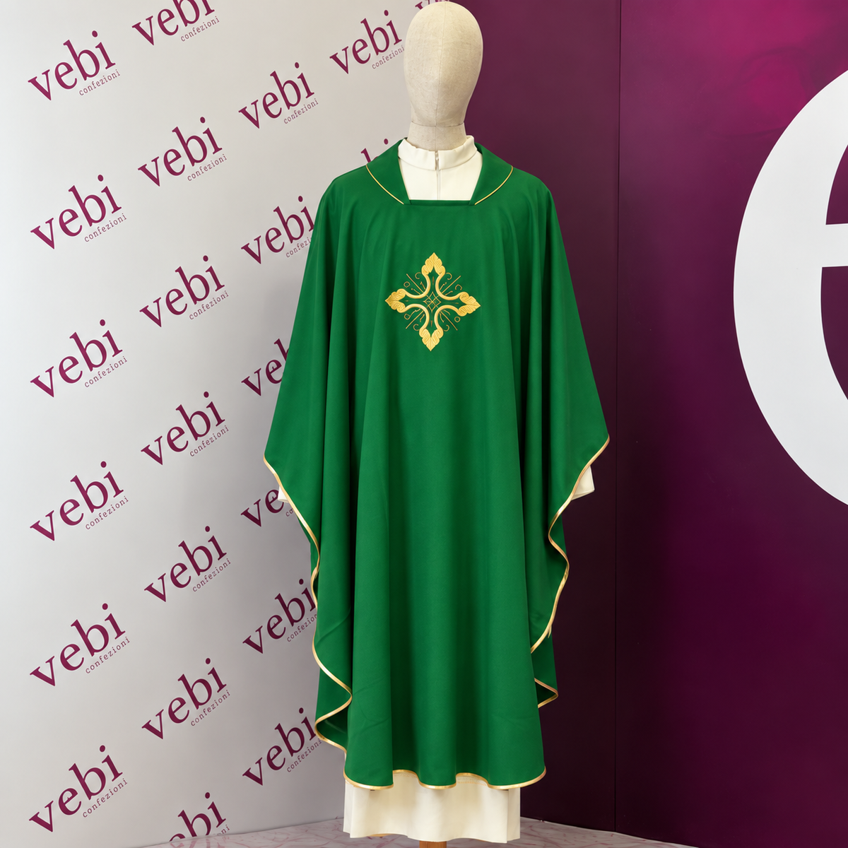 Casula Sacerdotale Ricamo Croce Oro Disponibile Colori Lit. + Rosa, Morello, Nero