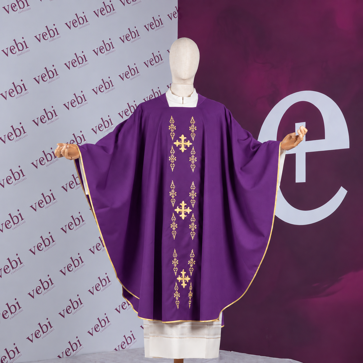 Casula Con Ricami Oro in Lana/Misto Lana (Colori Liturgici, Rosa e Morello)