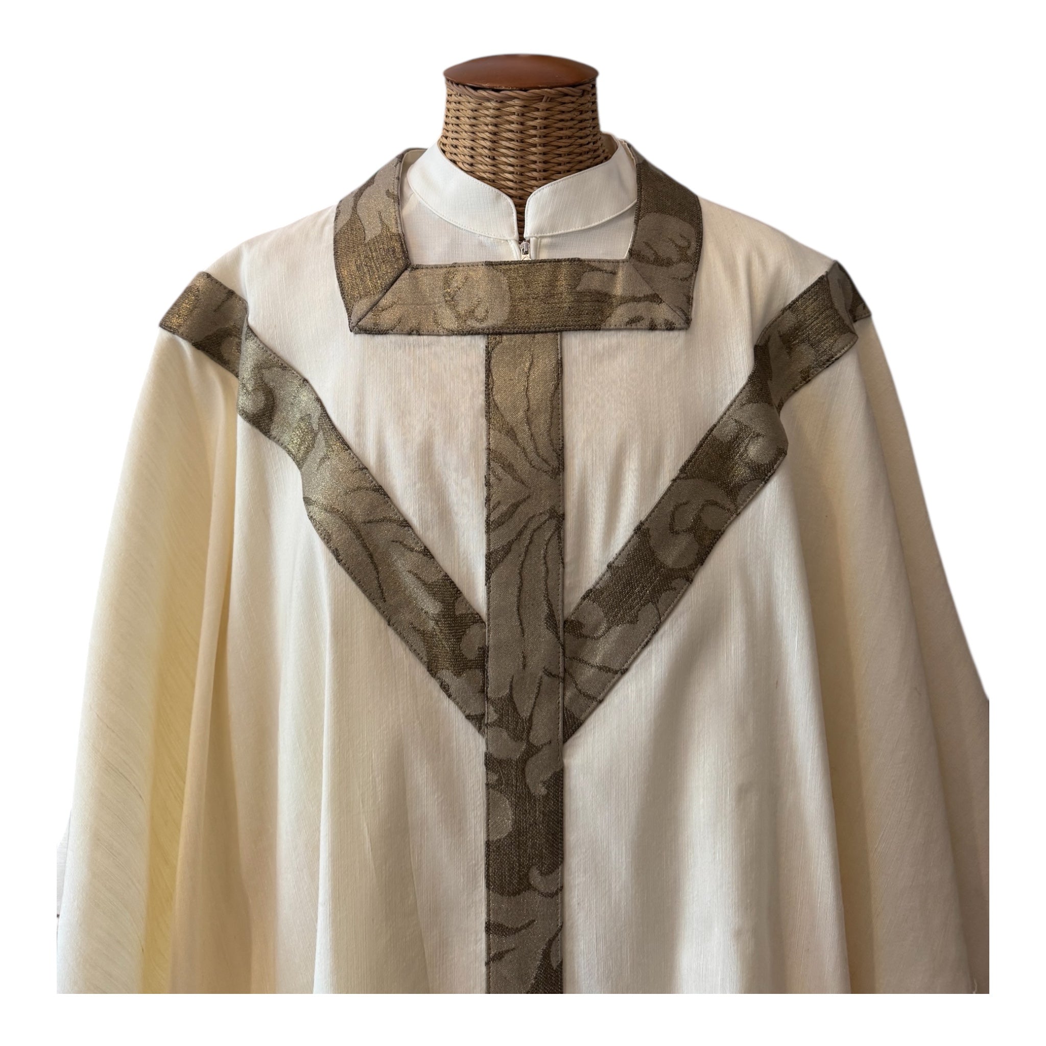 Casula  con motivo Y e collo quadro