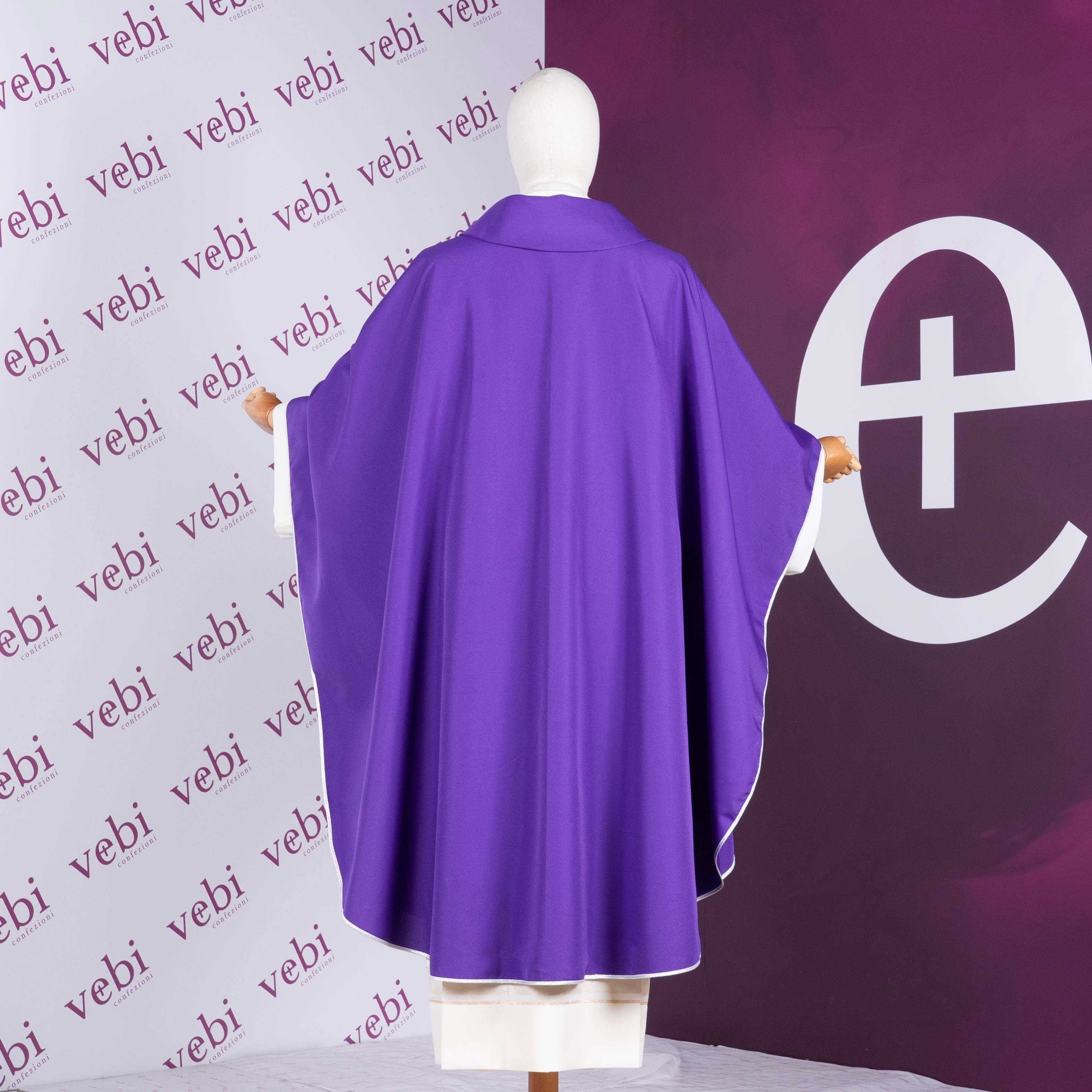 Casula Raffigurazione Monogramma di Cristo in Filo Argento (Colori liturgici + Rosa disponibili)