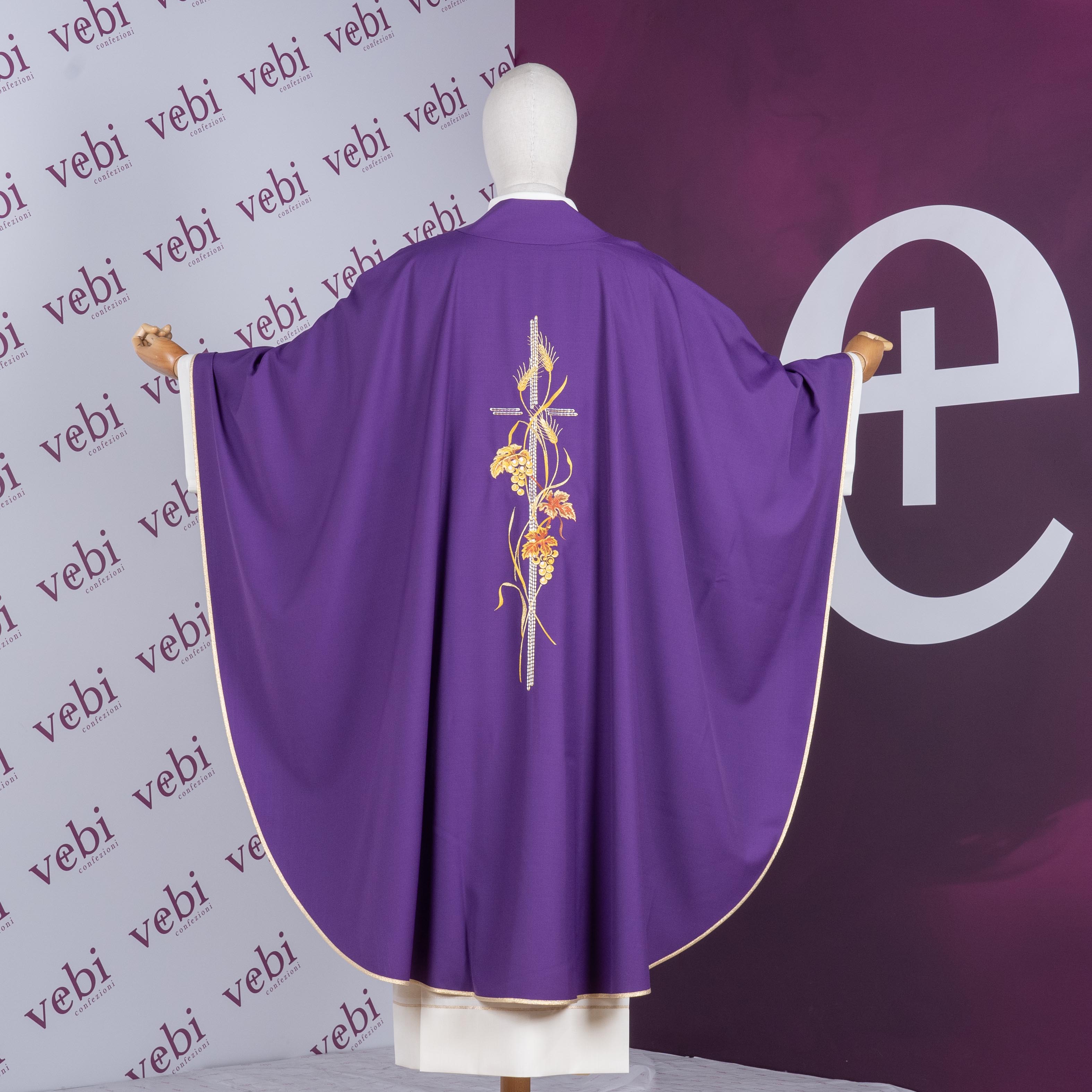 Casula in Terital Lana Leggero con Ricamo Croce, Uva Spighe (Colori Liturgici)