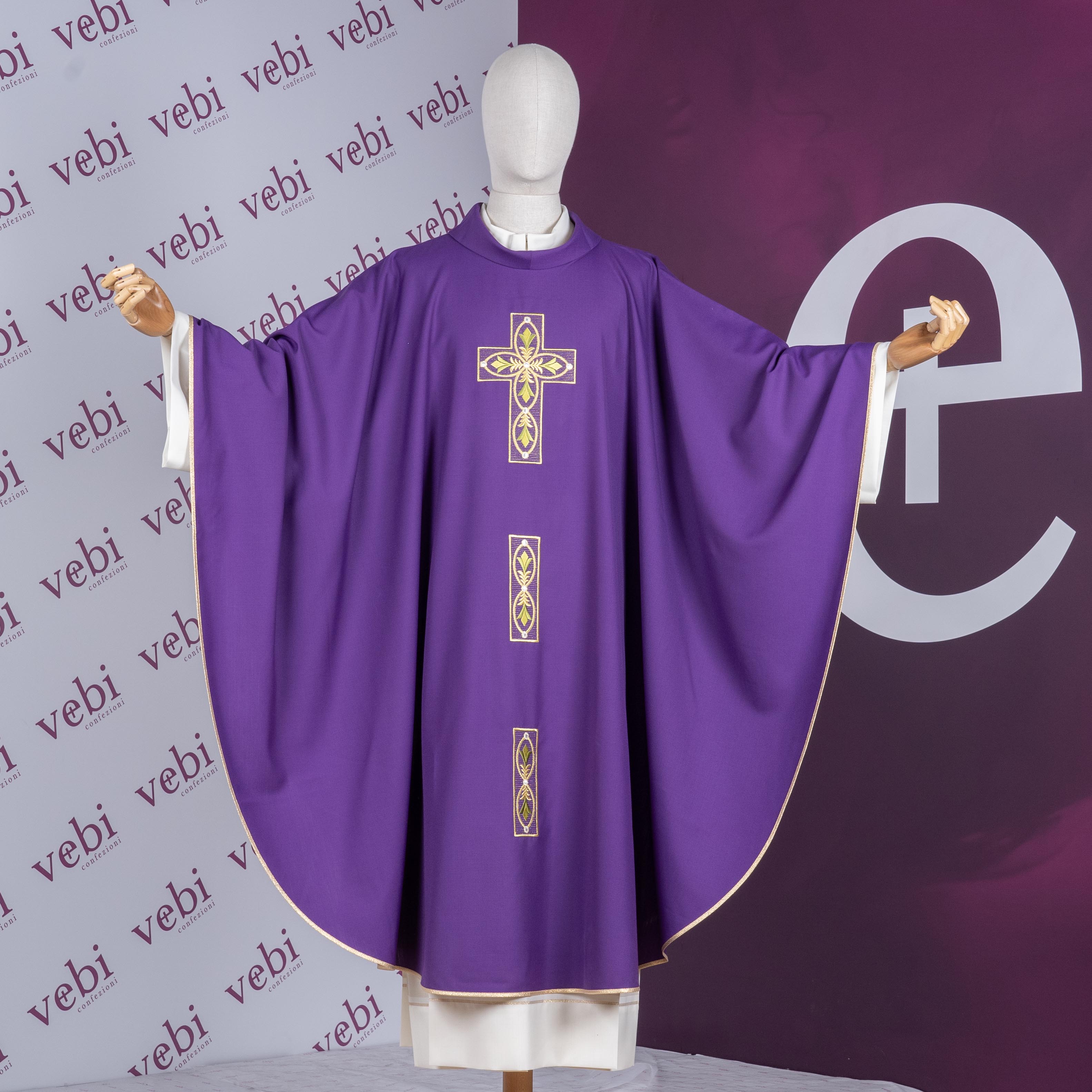 Casula con Ricamo Croce (Colori Liturgici e Morello Disponibili)