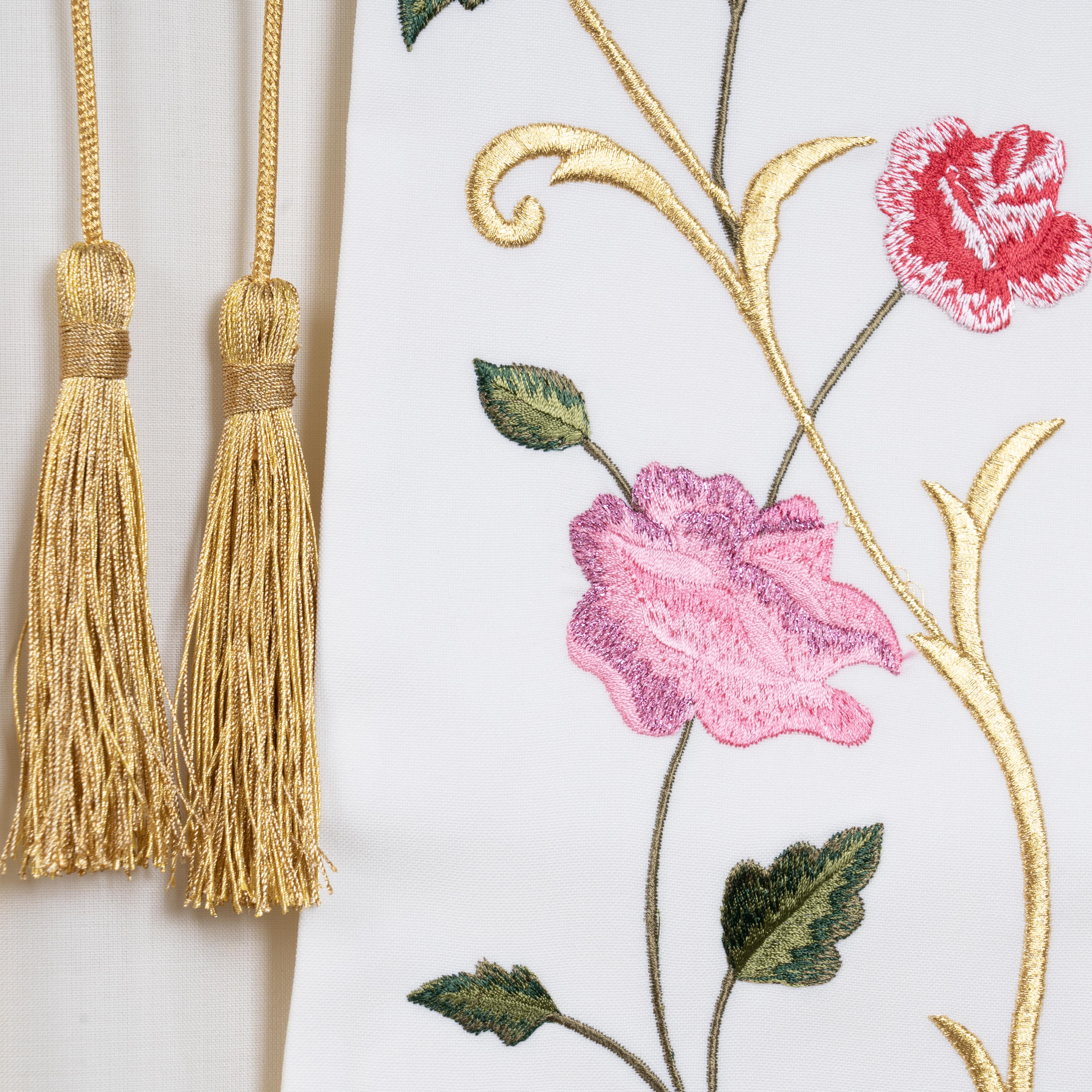 Stola per Sacerdote Bianca con Ricamo Monogramma Mariano e Rose