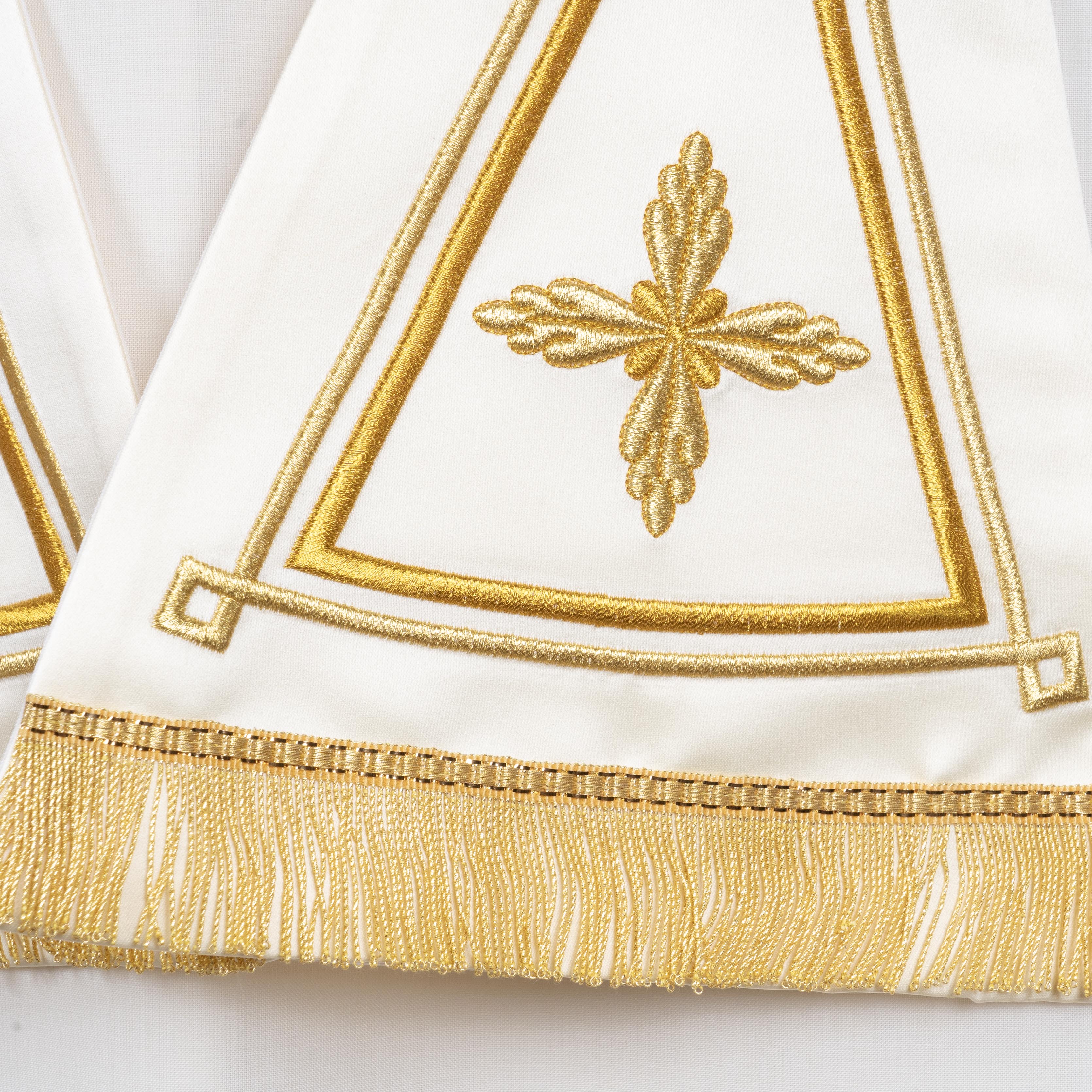 Stola Romana per Sacerdote in Raso e Seta con Ricami 4 varianti Colore