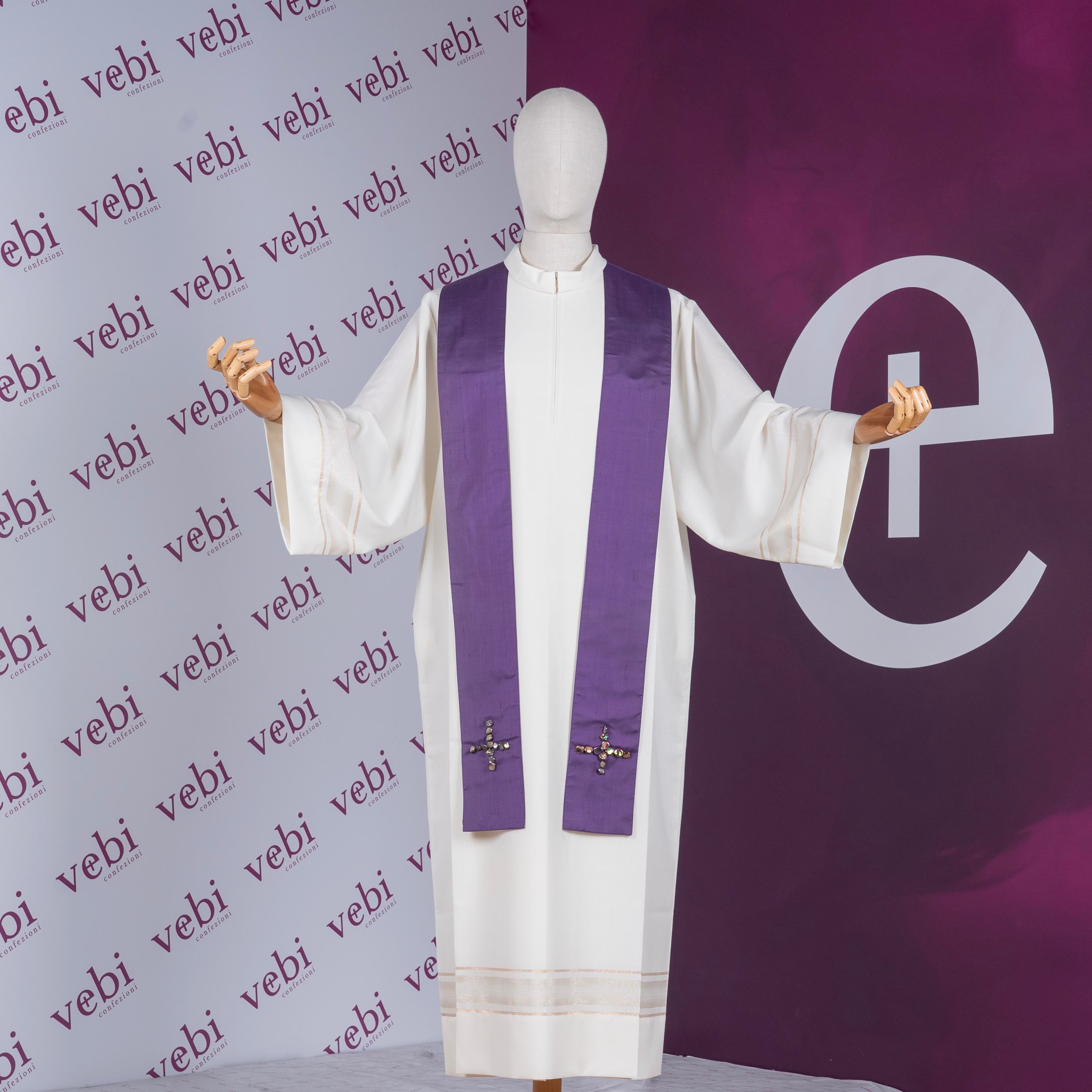 Stola in Seta con Croci Perlate Ricamate a Mano