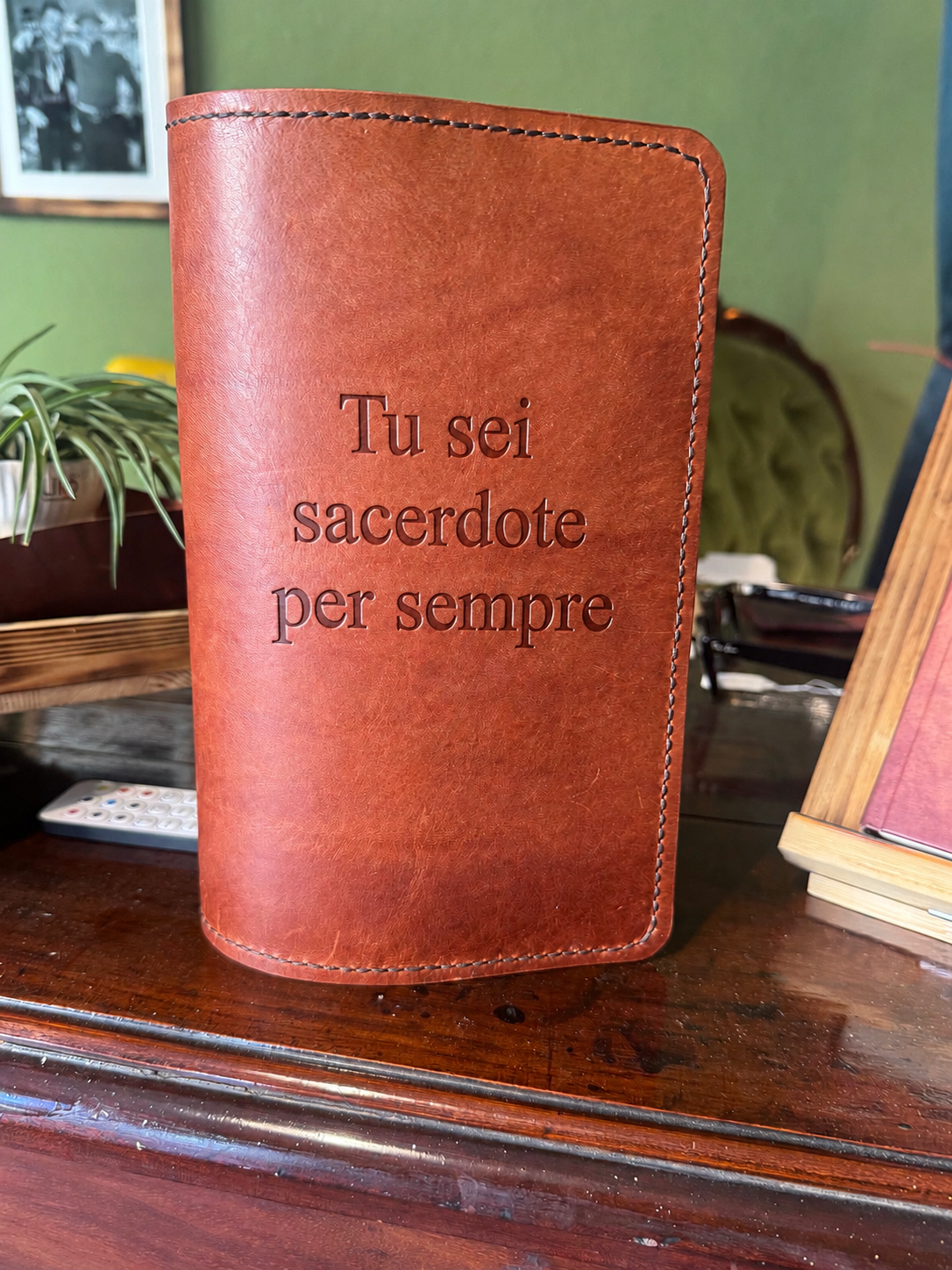 Custodia in vera pelle per Bibbia incisa personalizzata