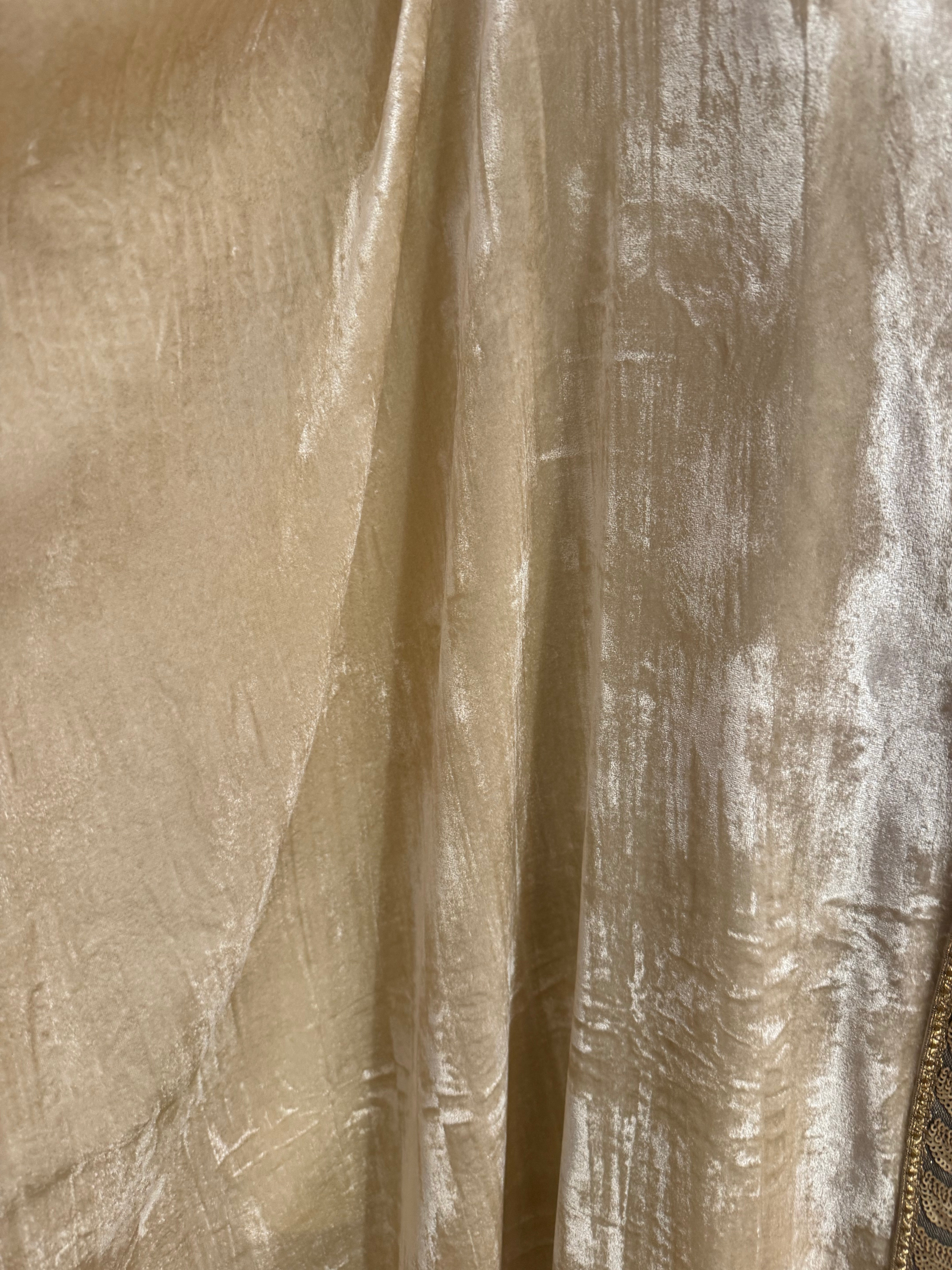 Casula in velluto di seta avorio con stolone