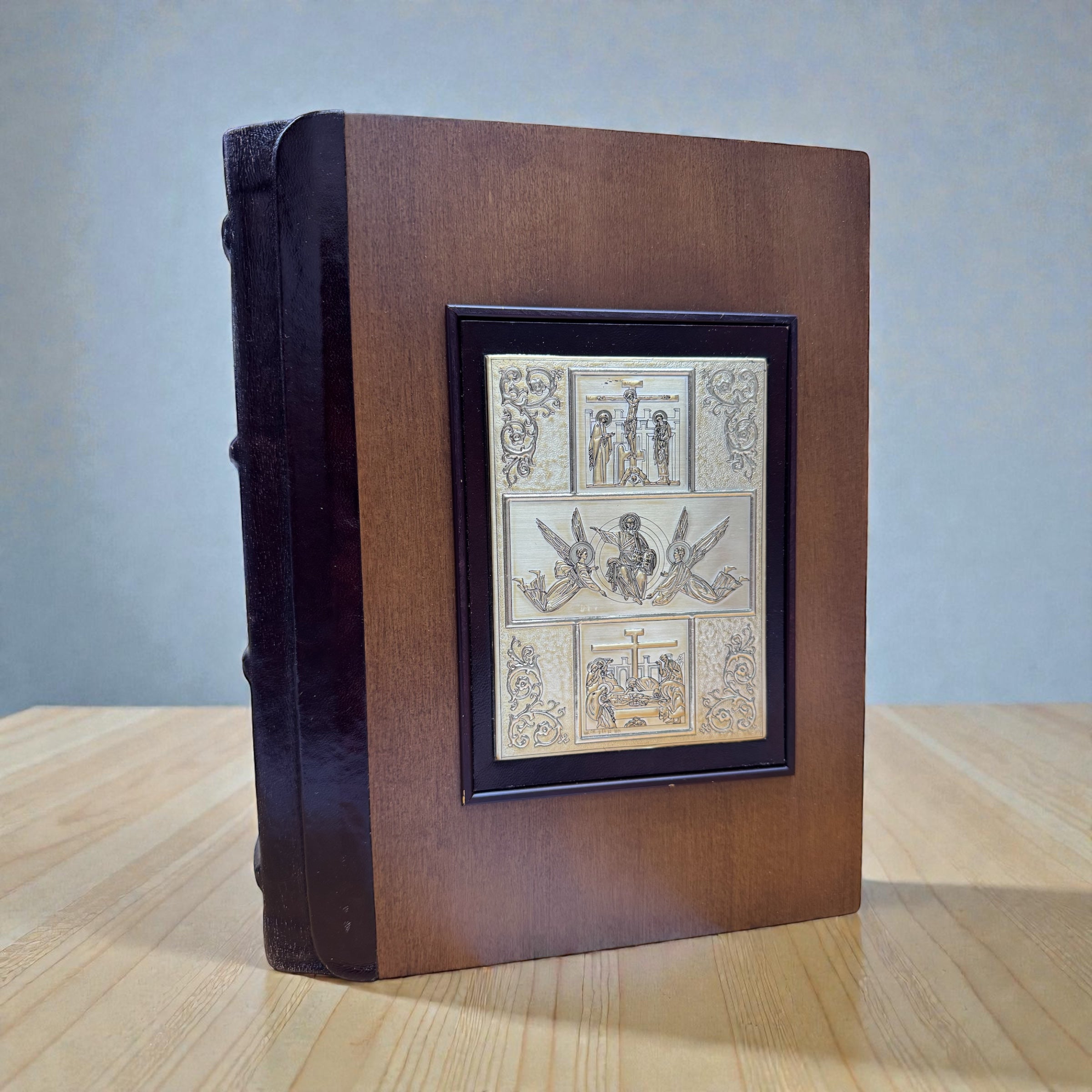 Copertina messale in legno cuoio ed argento