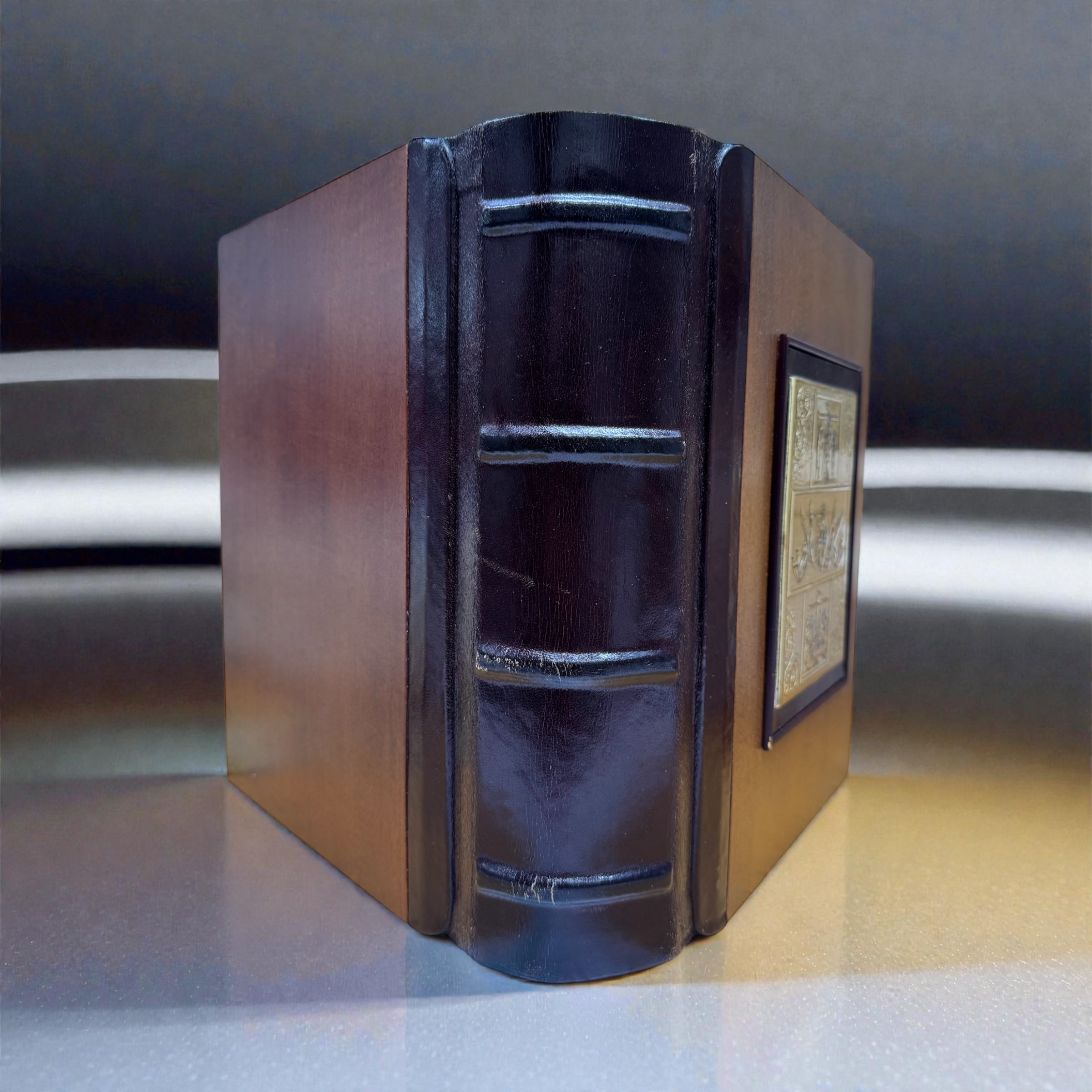 Copertina messale in legno cuoio ed argento