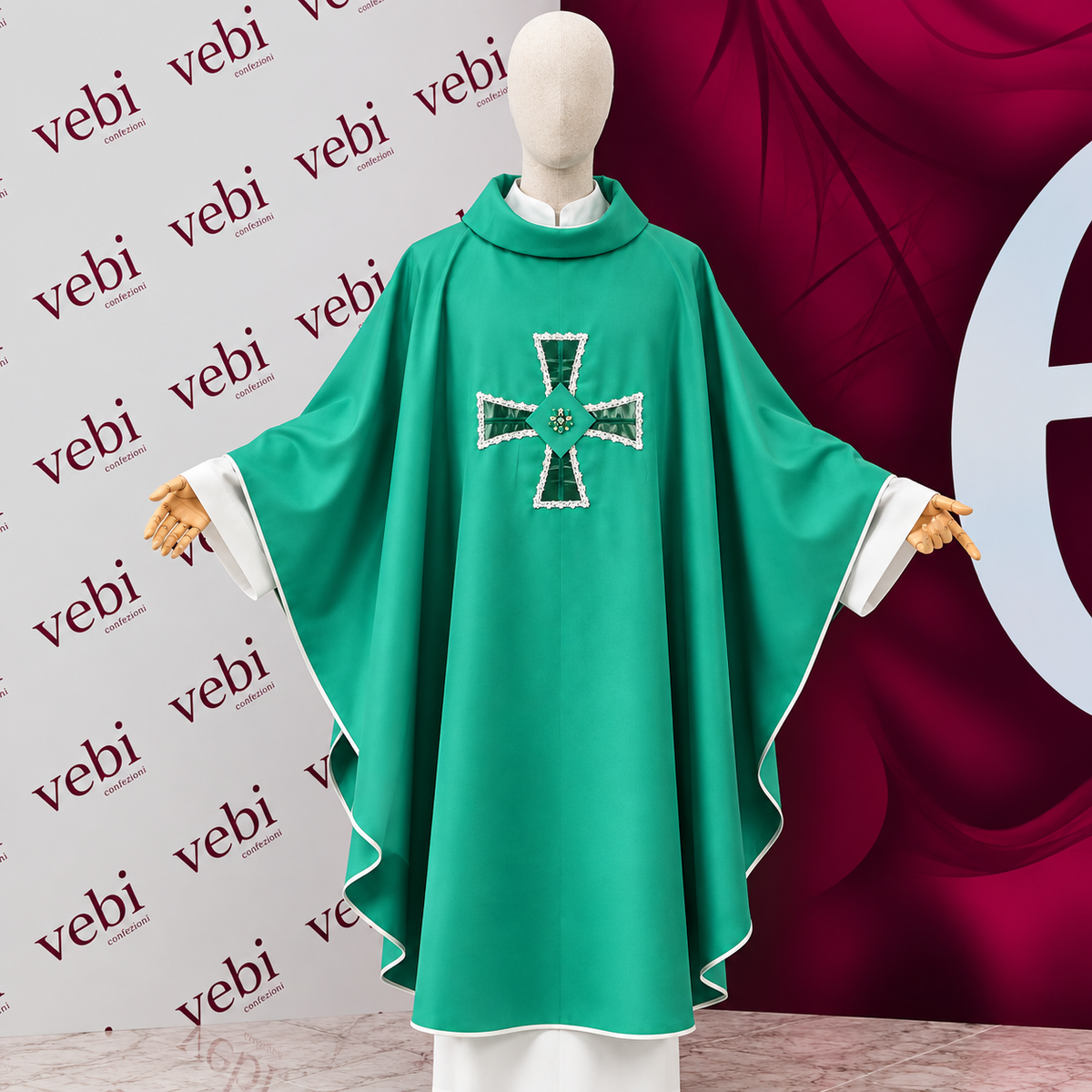 Casula Liturgica Verde in Seta con Croce
