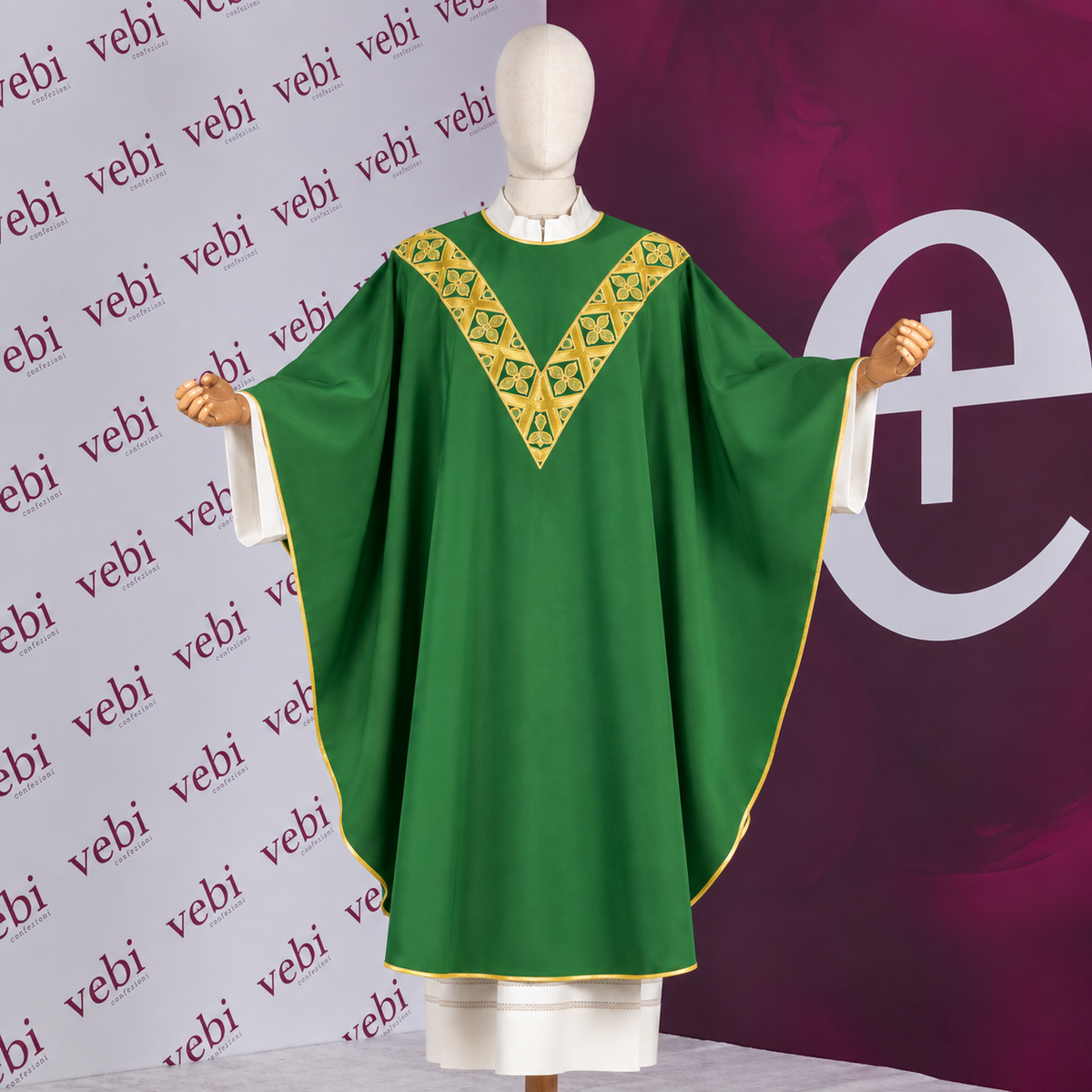 Casula Gallone Croci  Applicato a "V" (Colori Liturgici Disponibili)