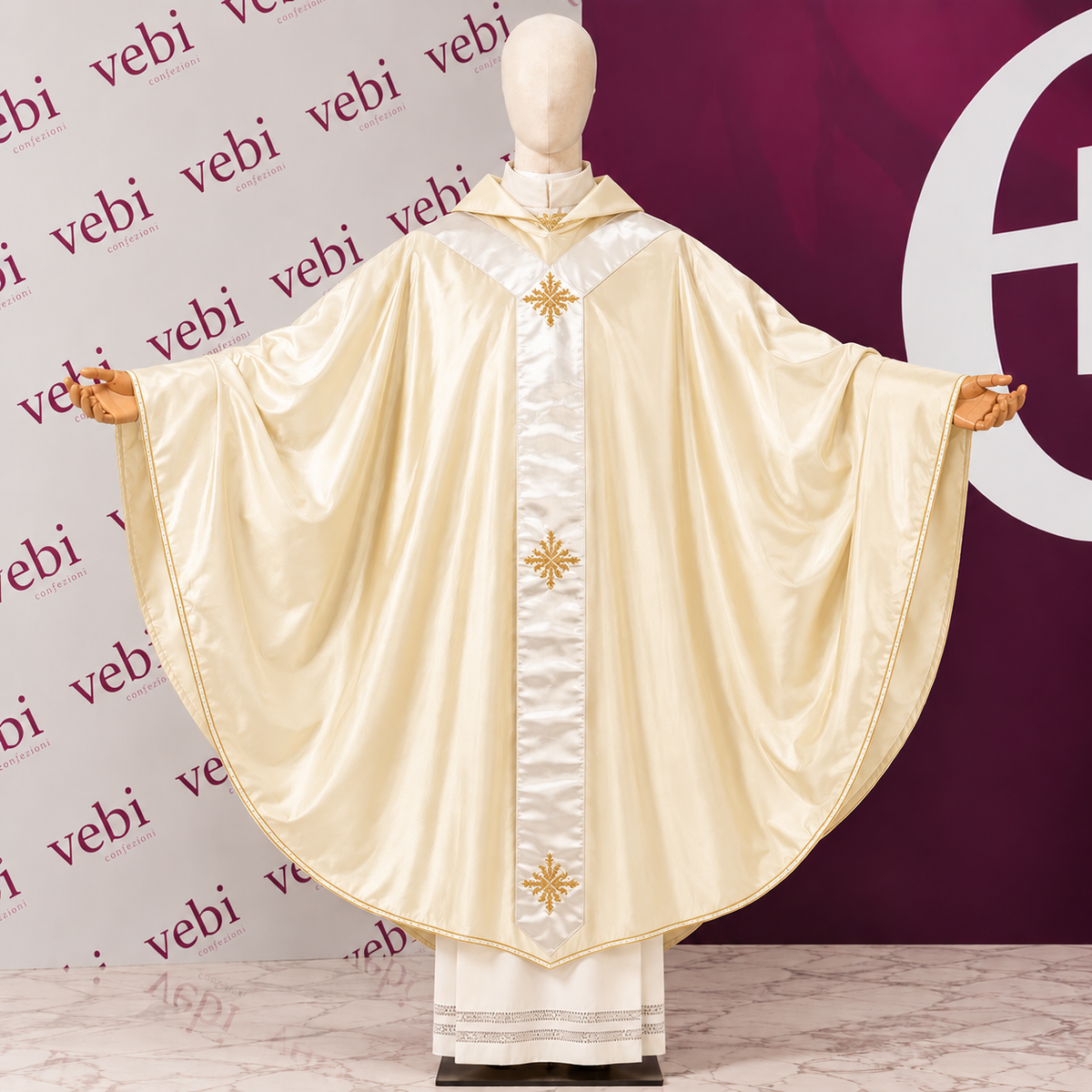 Casula Medioevale in Seta (Colori Liturgici Disponibili)