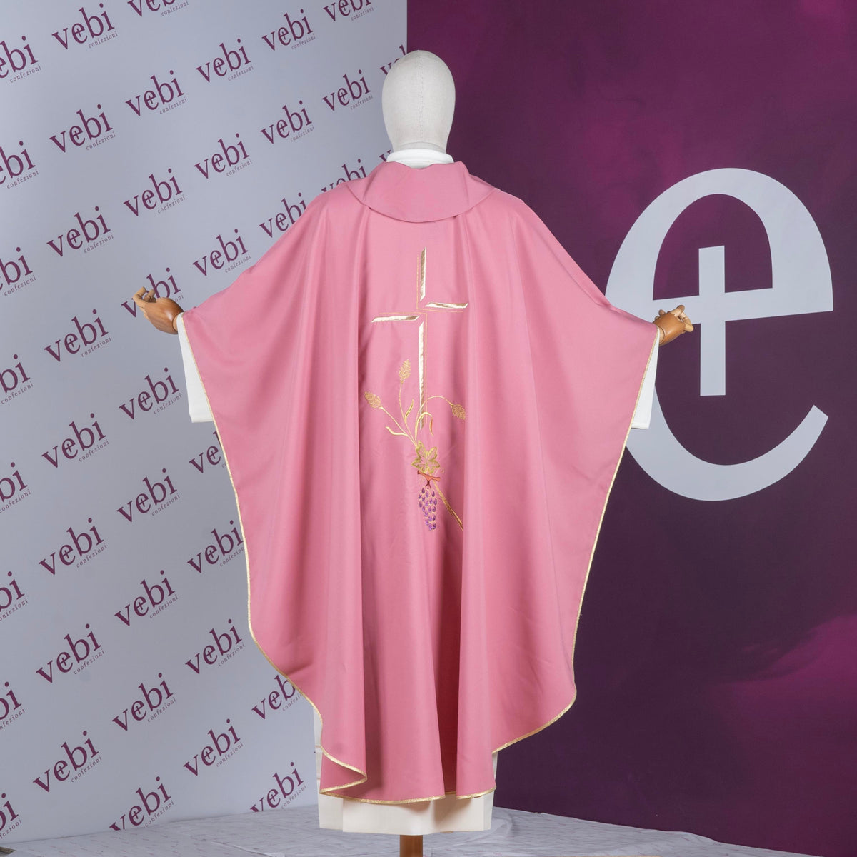 Casula Rosa con Ricamo Croce Spiga Uva+ Kit candele avvento