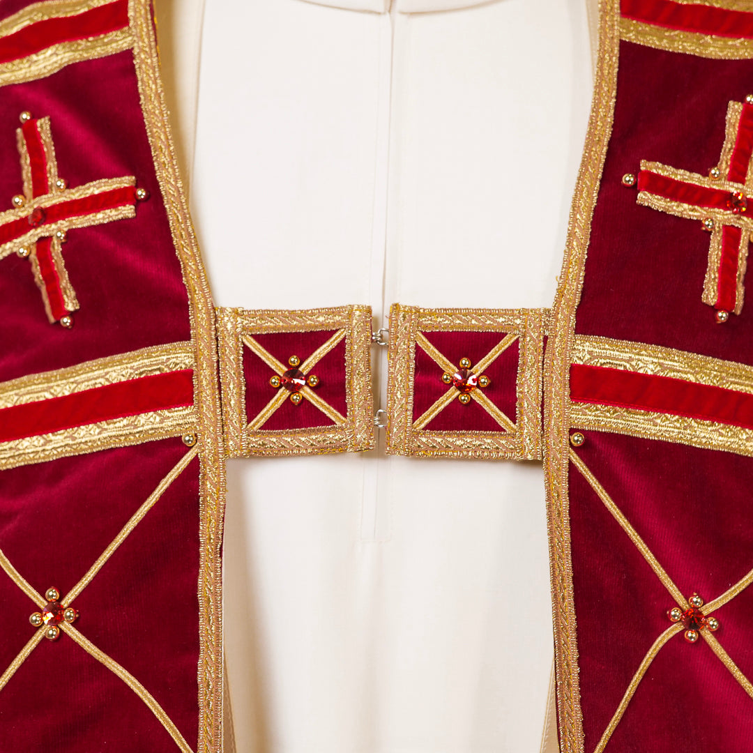 Piviale Sacro con Fodera Oro Stoloni in Cremisi Oro e Swarovski