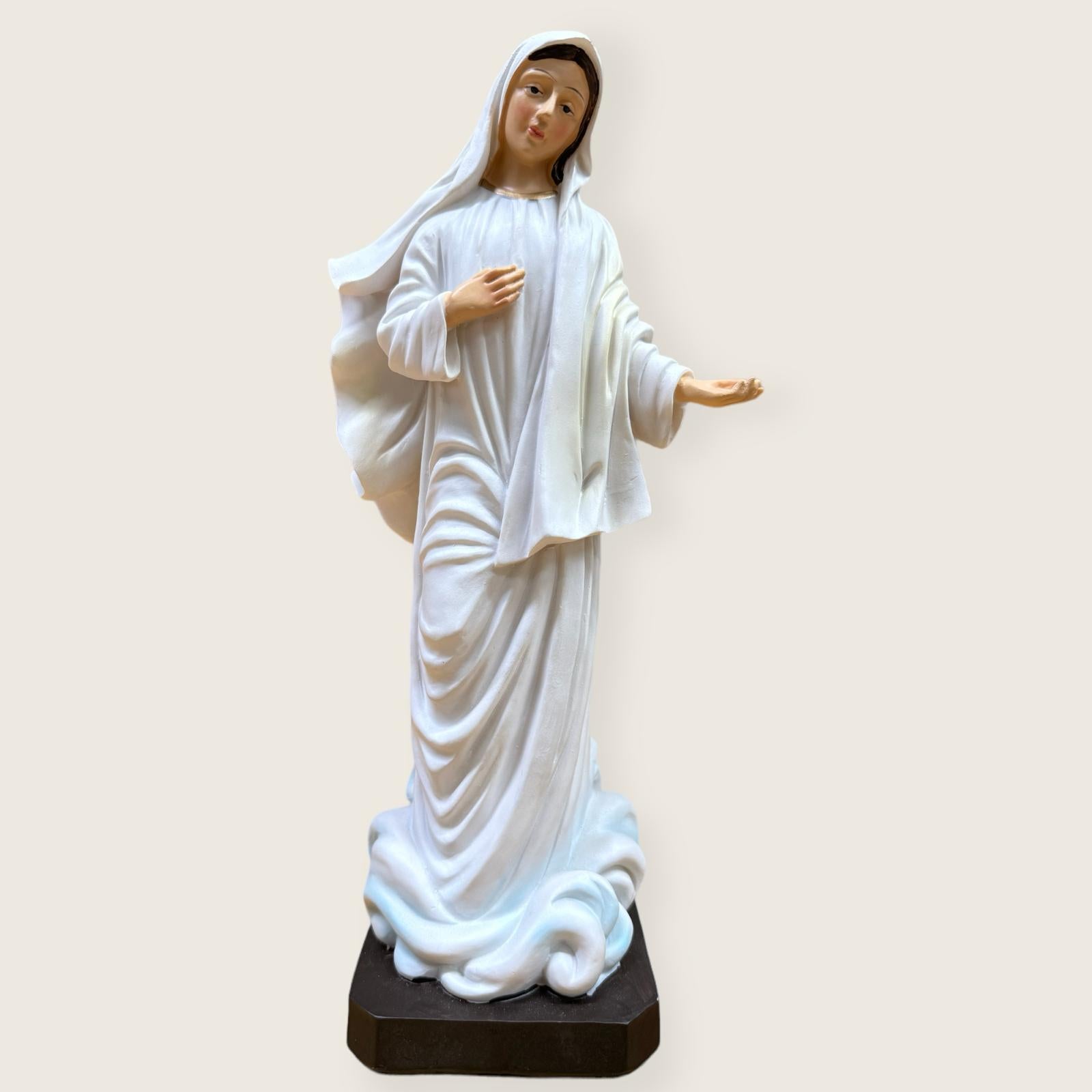 Statua Madonna di Medjugorie h. 30 cm