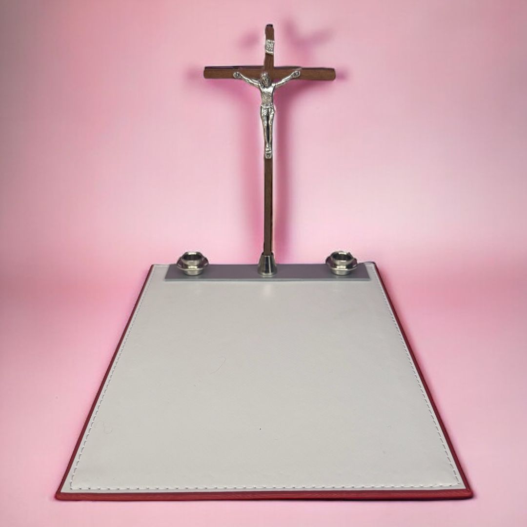 Zaino in Pelle Capiente con Numerose Tasche e Scomparti (Completo di oggetti liturgia)