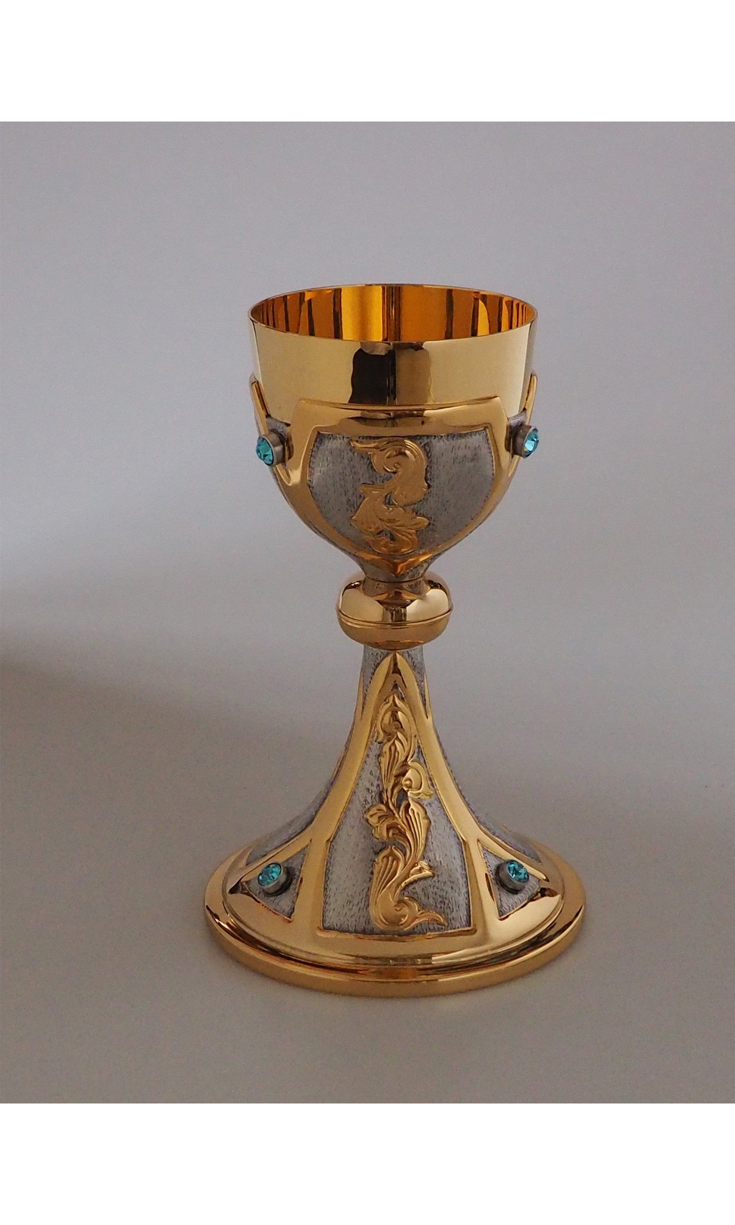 Calice Dorato con Pietre incastonate Altezza 21 cm