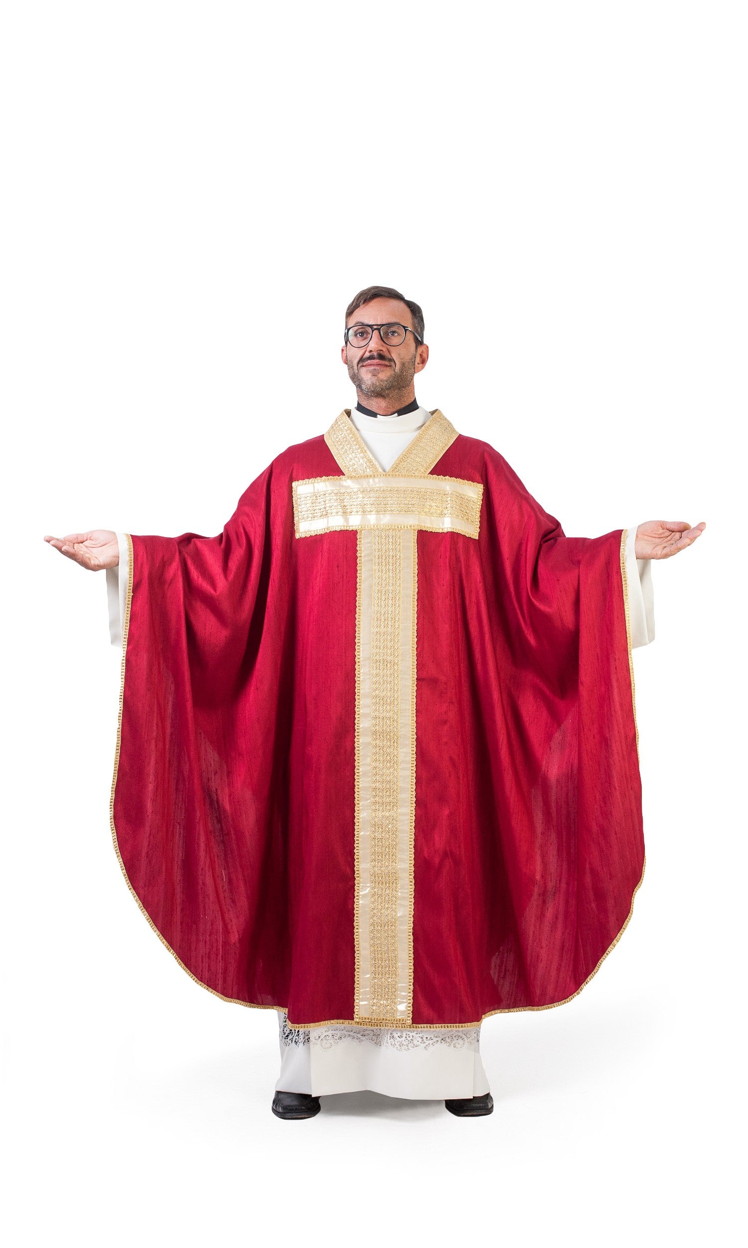 Casula rossa in seta con tau oro