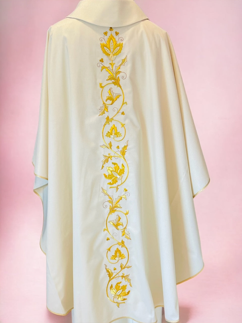Casula Sacerdotale in Lana Seta e Lurex con Ricami Oro